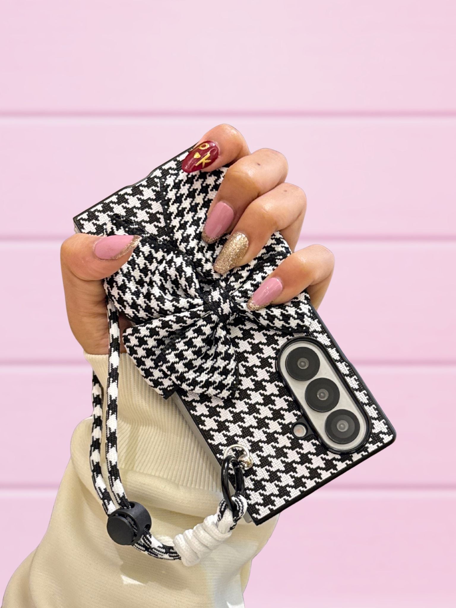 Samsung Galaxy Z Fold 6 Retro Vintage Bowknot Cover - slim profile