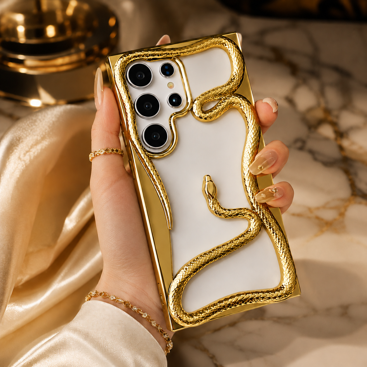 Samsung Galaxy S25 Ultra 3D Snake Cover | Designer Case