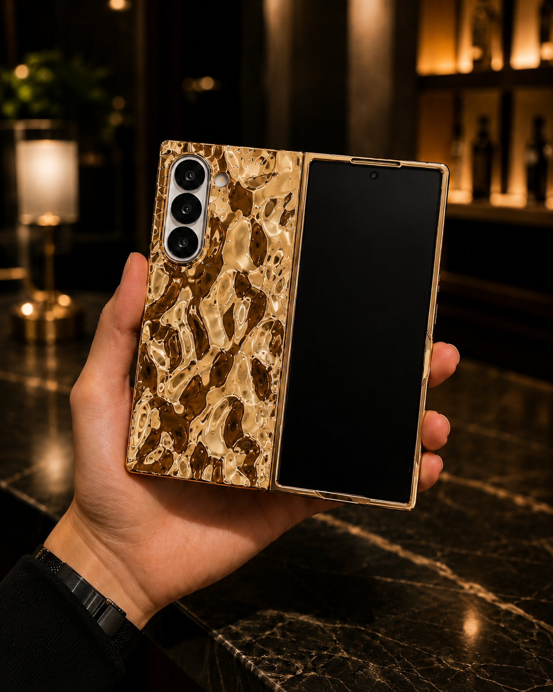 Samsung Galaxy Z Fold 6 Glossy Cover - protective case detail