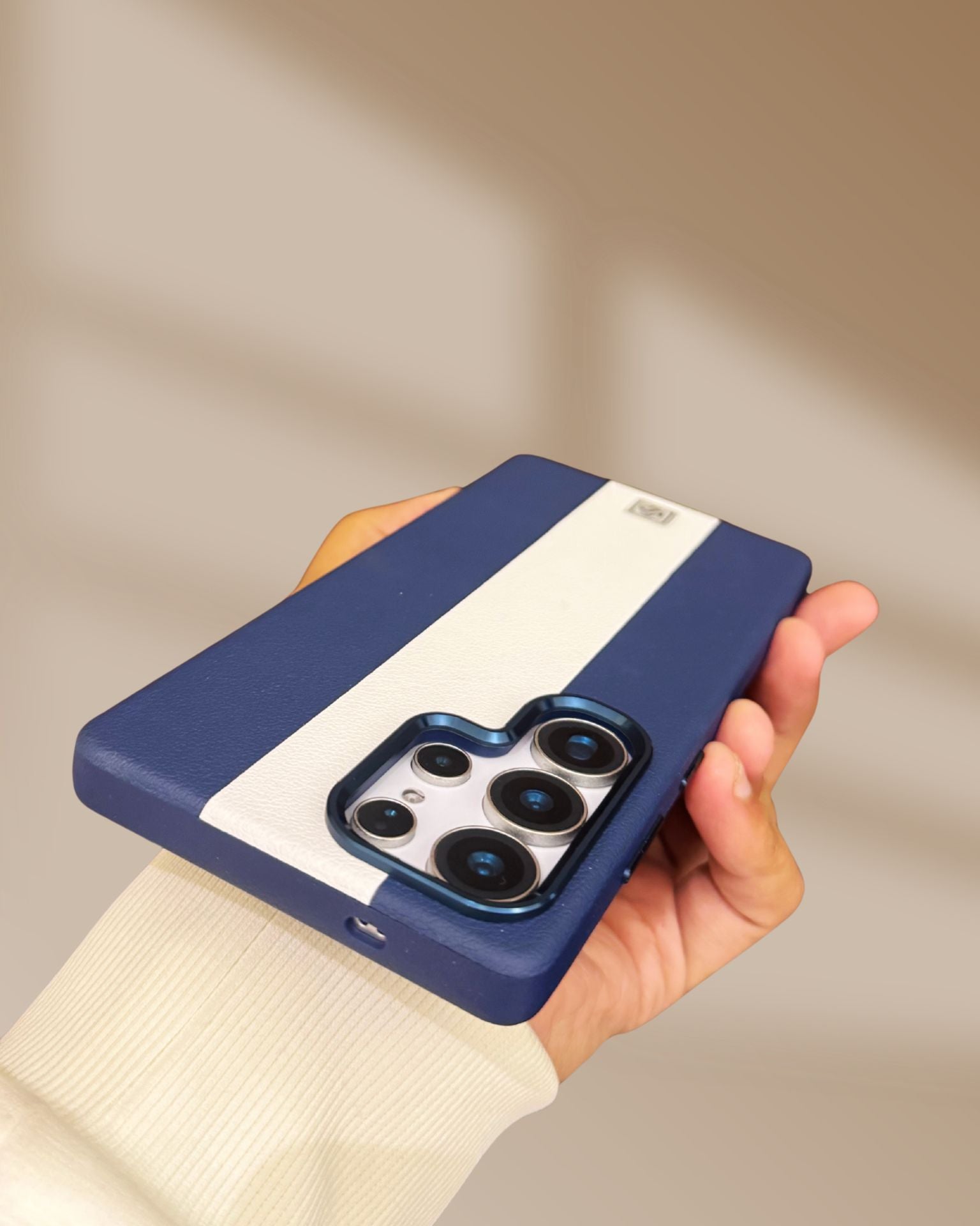 Samsung Galaxy S25 Ultra Midnight Blue Leather Cover - slim profile