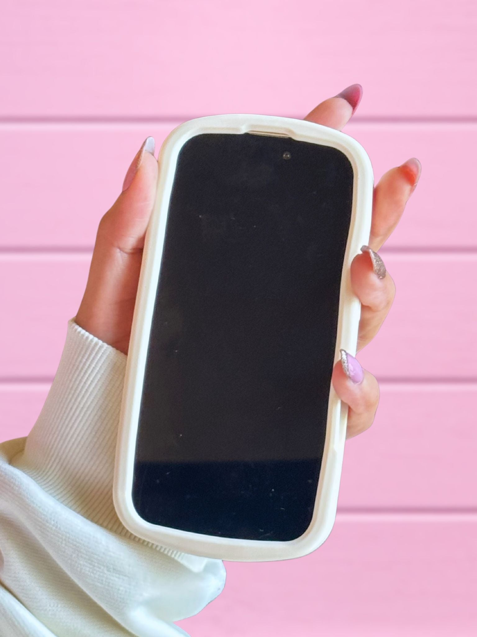 iPhone 16 Series 3D Rotating Pets Cover - lifestyle