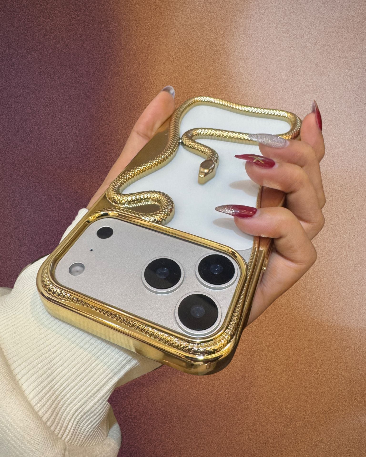 Royal Gold 3D Snake Luxury Cover iPhone cover – JustAndBest India