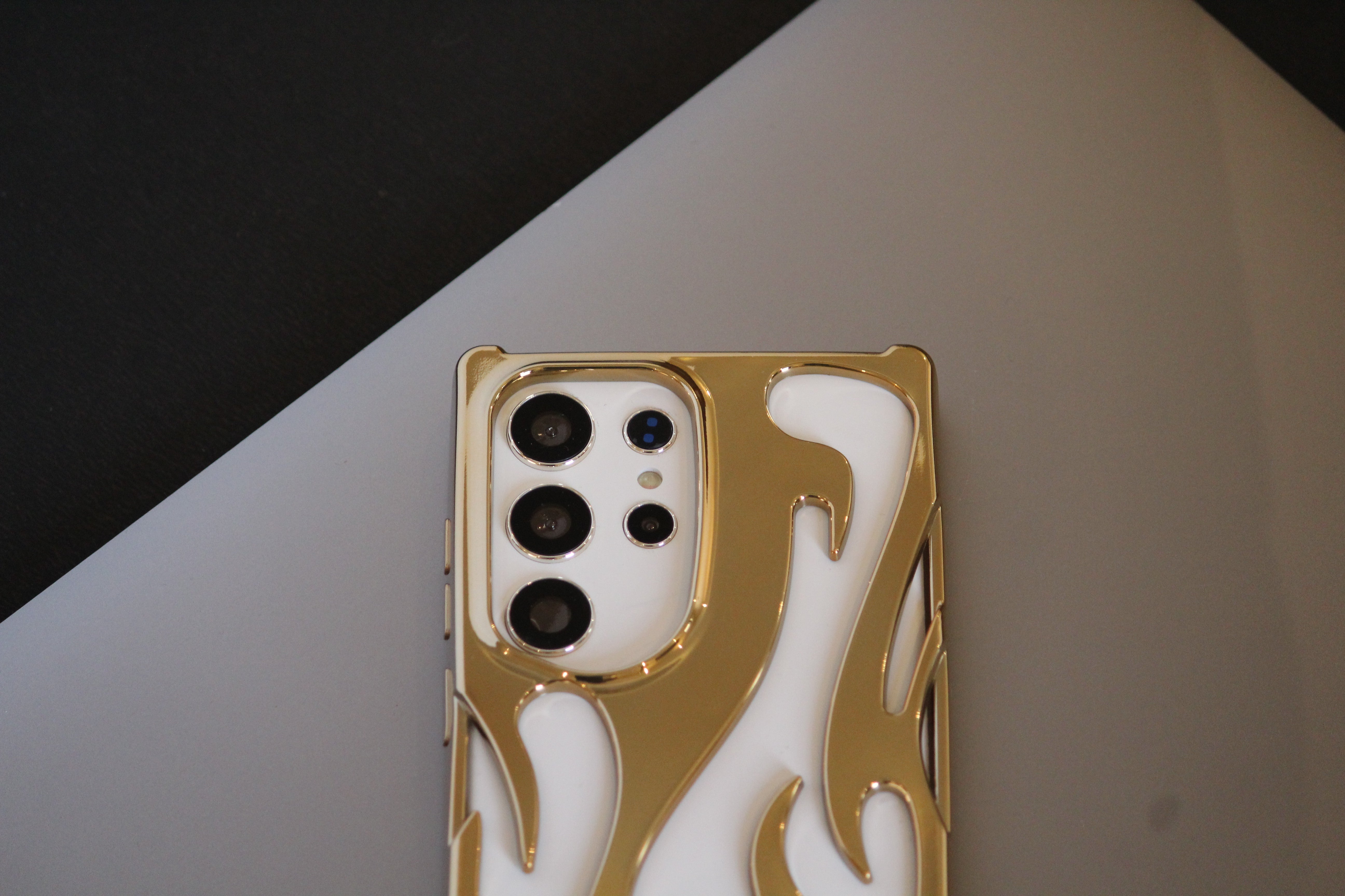 Samsung Galaxy S25 Series 3D Flame Gold Electroplated Cover - colour options