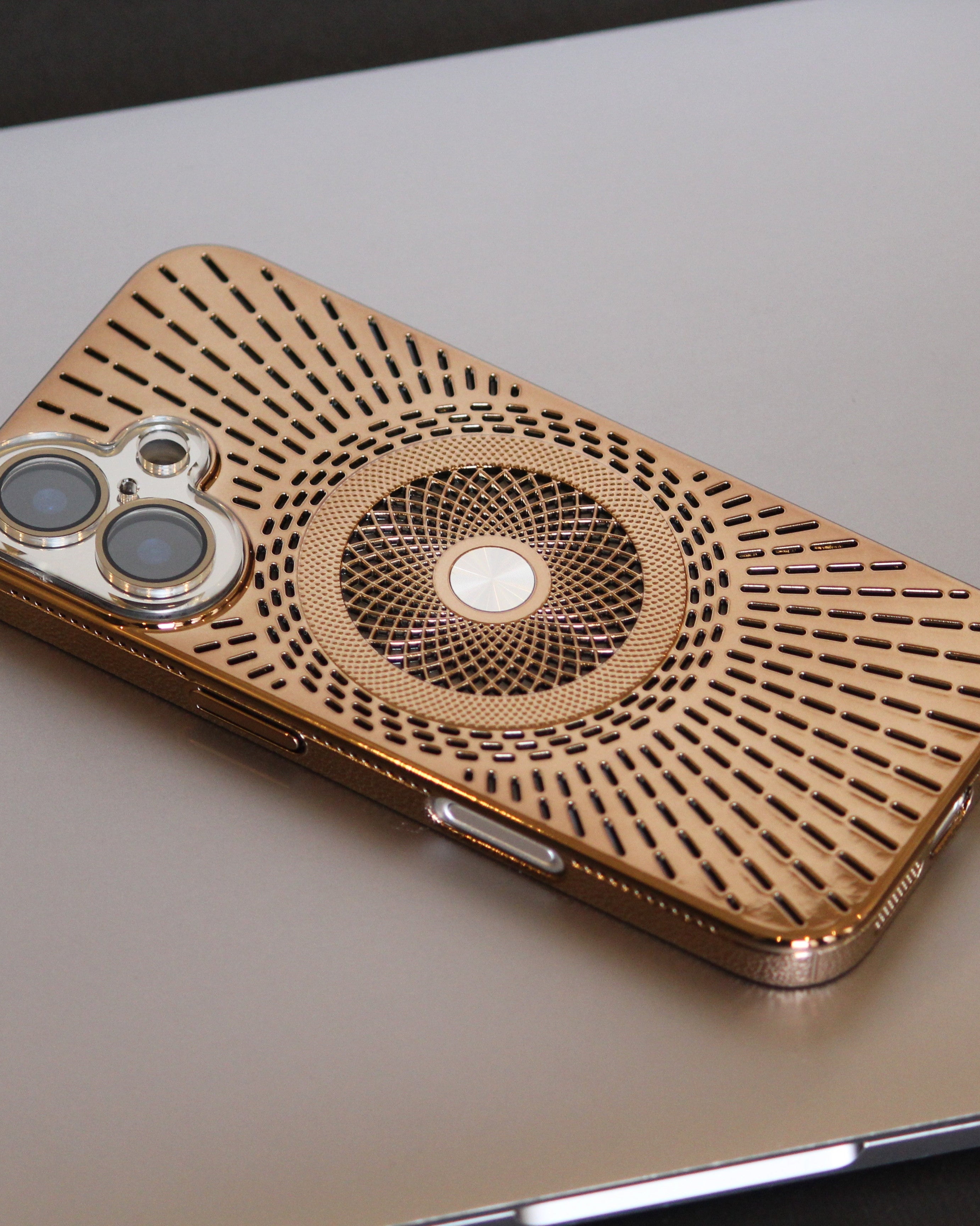 iPhone 16 Series Royal Copper Electroplated Protection Cover