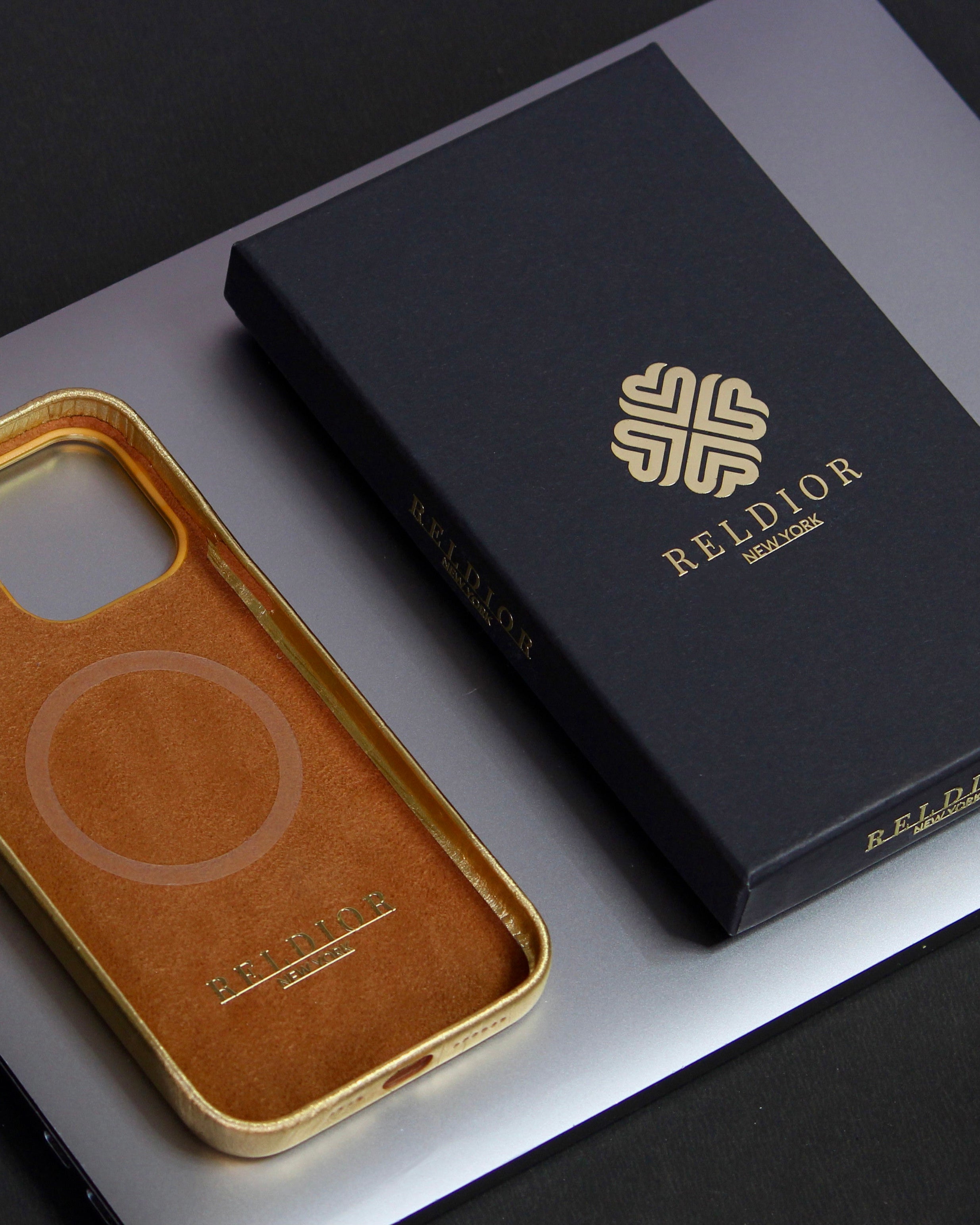 iPhone 13 Pro Max Leather iPhone Cover - slim profile