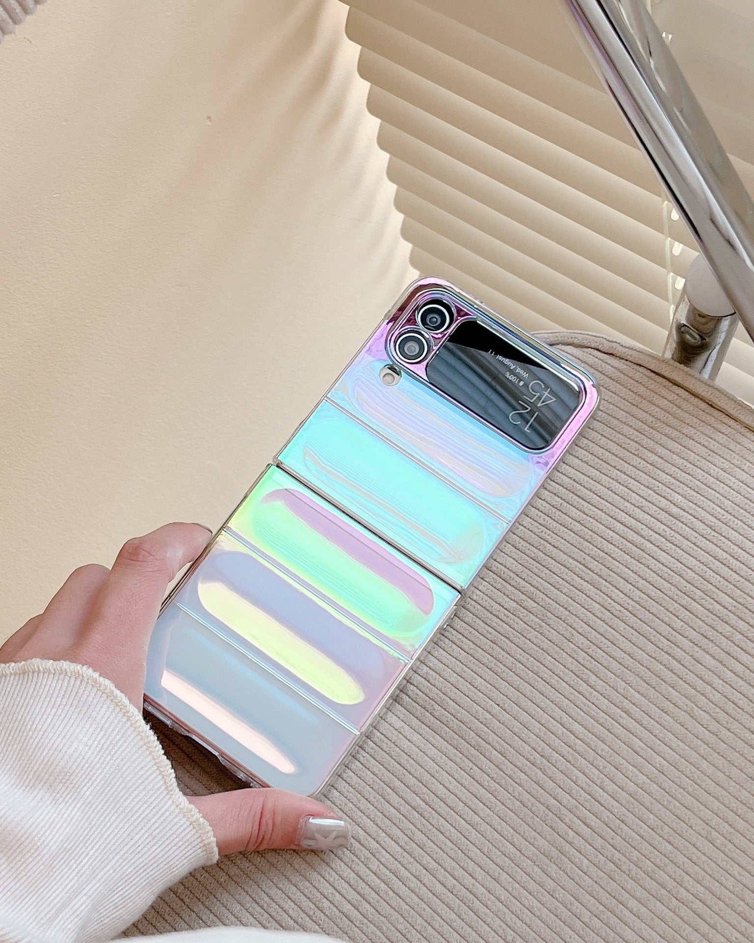 Z Flip 4 Aurora Light Effect Phone Case