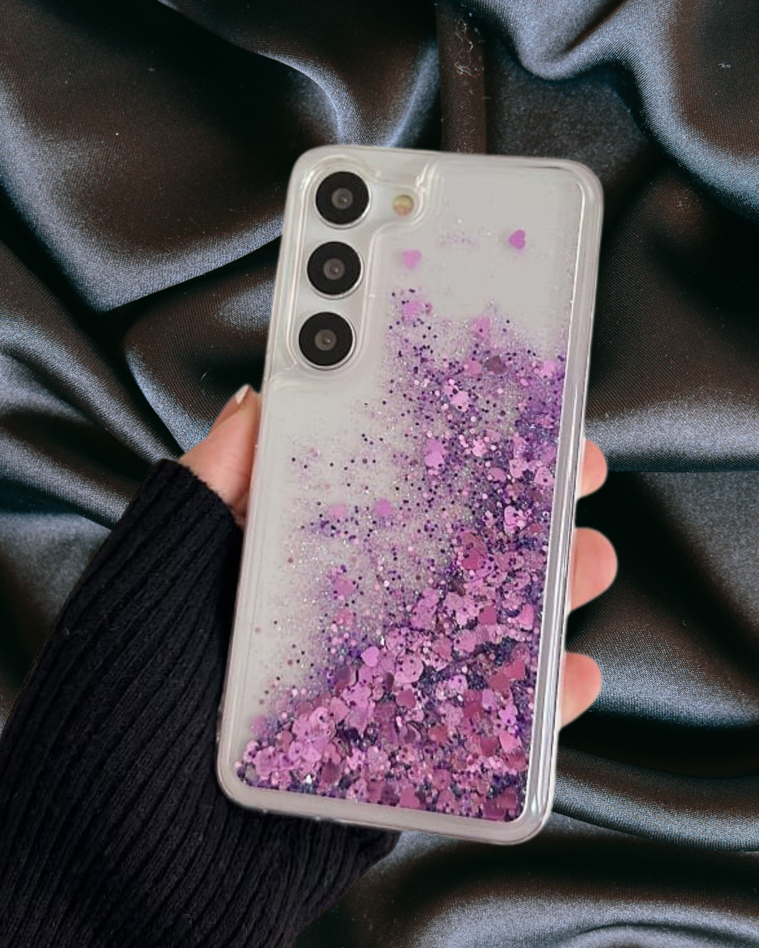 Elegant Moving Hearts Glitter Quicksand Cover iPhone cover – JustAndBest India