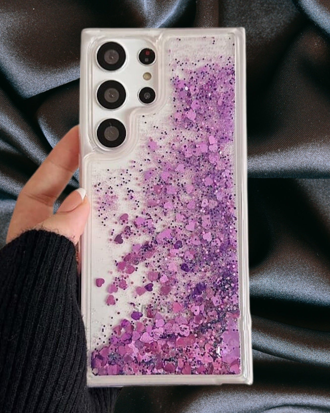 Elegant Moving Hearts Glitter Quicksand Cover iPhone cover – JustAndBest India