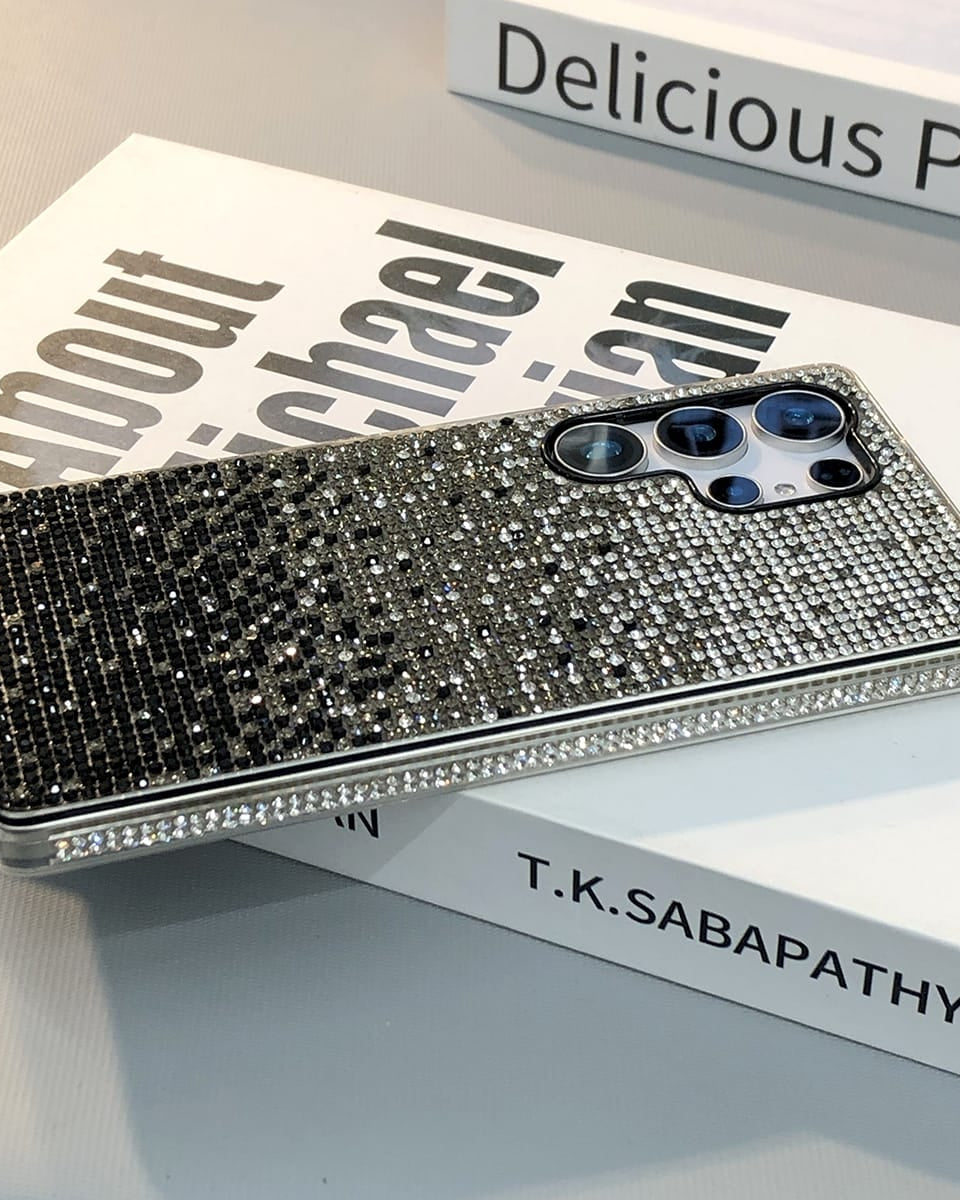Samsung Galaxy S25 Series Bling Gradient Rhinestones Cover - case features