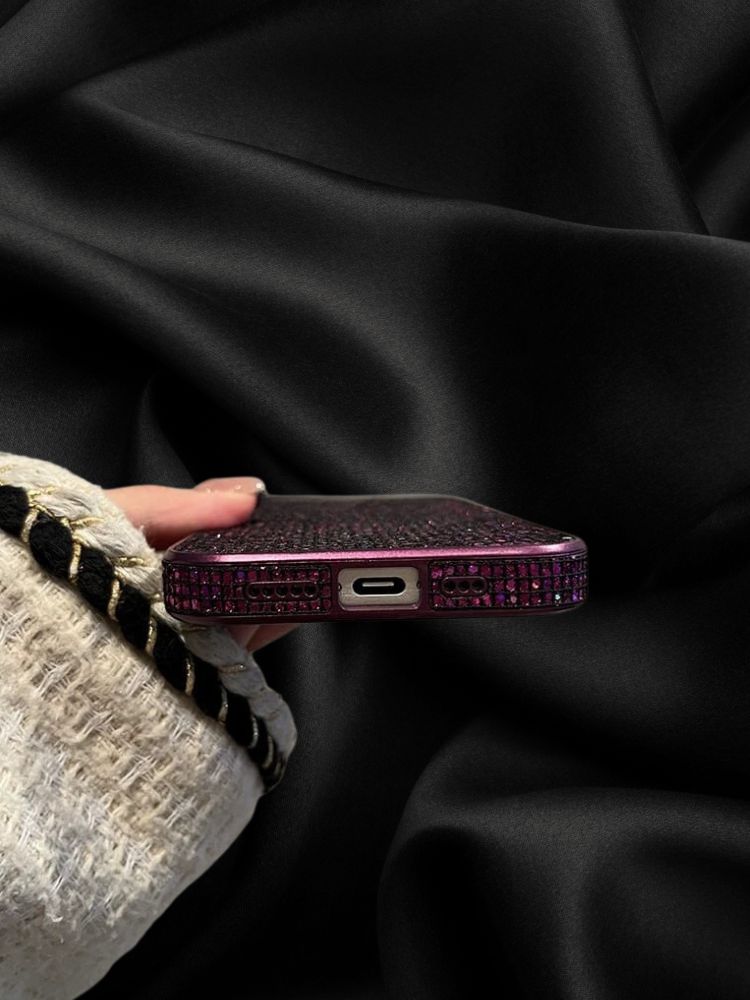 iPhone 14 Pro Bling Glitter Sequin Cover - case features