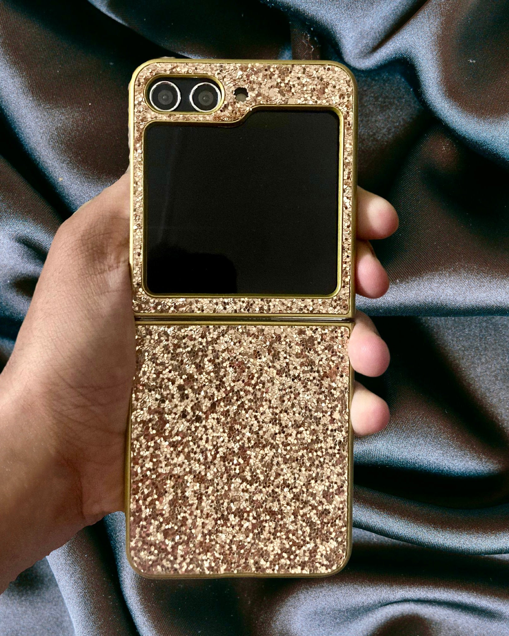 gold glitter cover flip 5