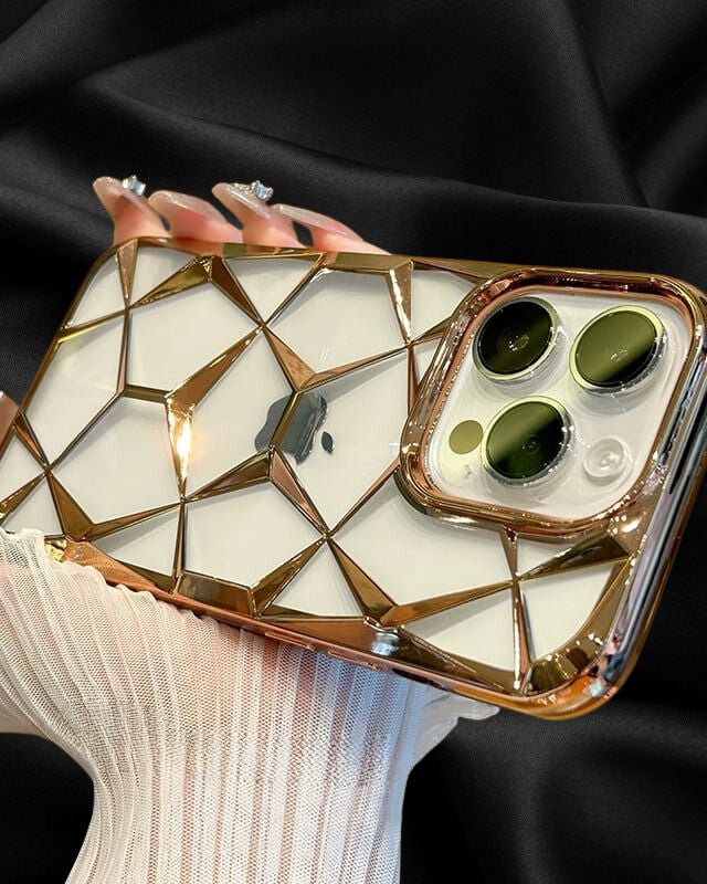 iphone 15 pro max gold cover
