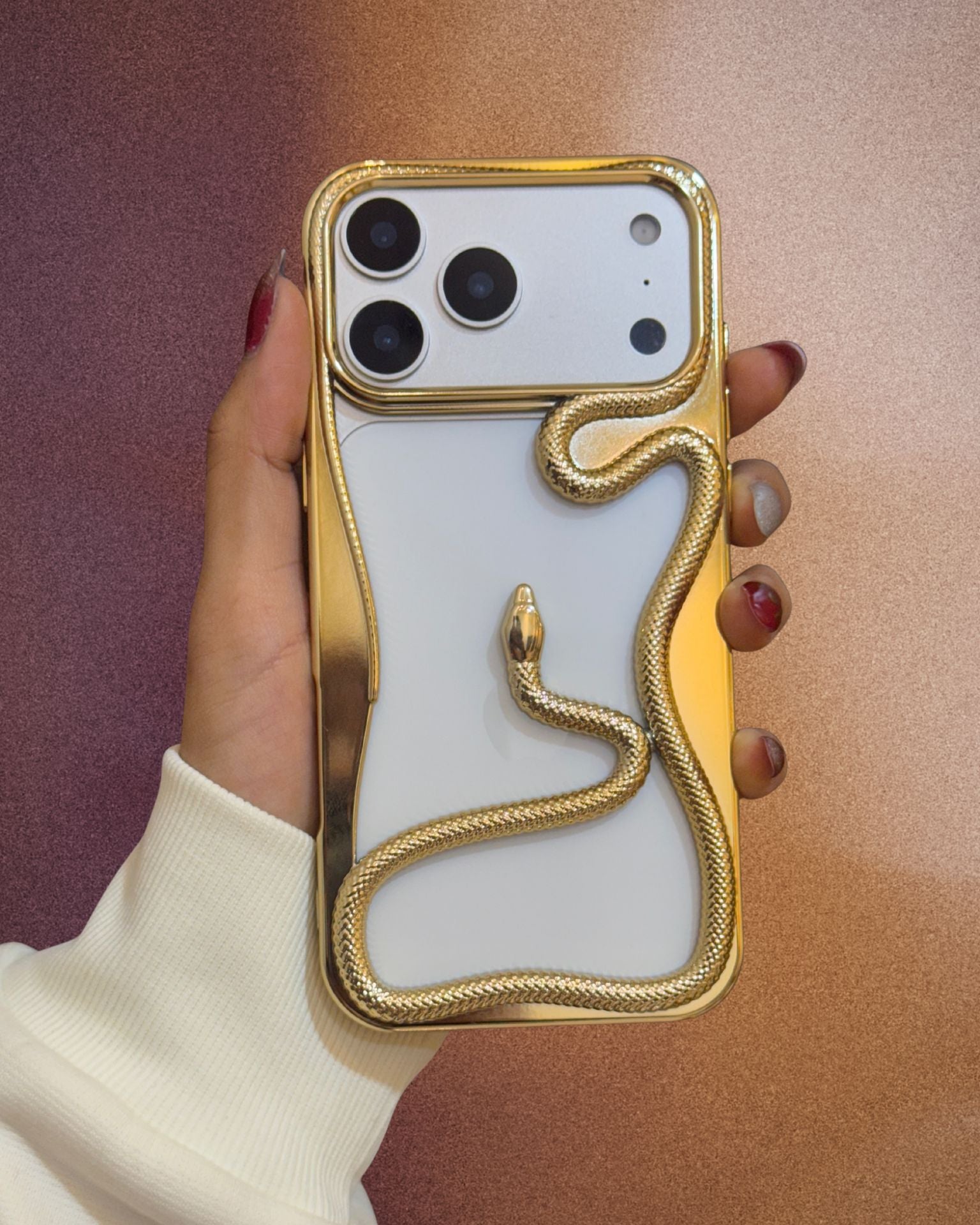 Royal Gold 3D Snake Luxury Cover iPhone cover – JustAndBest India