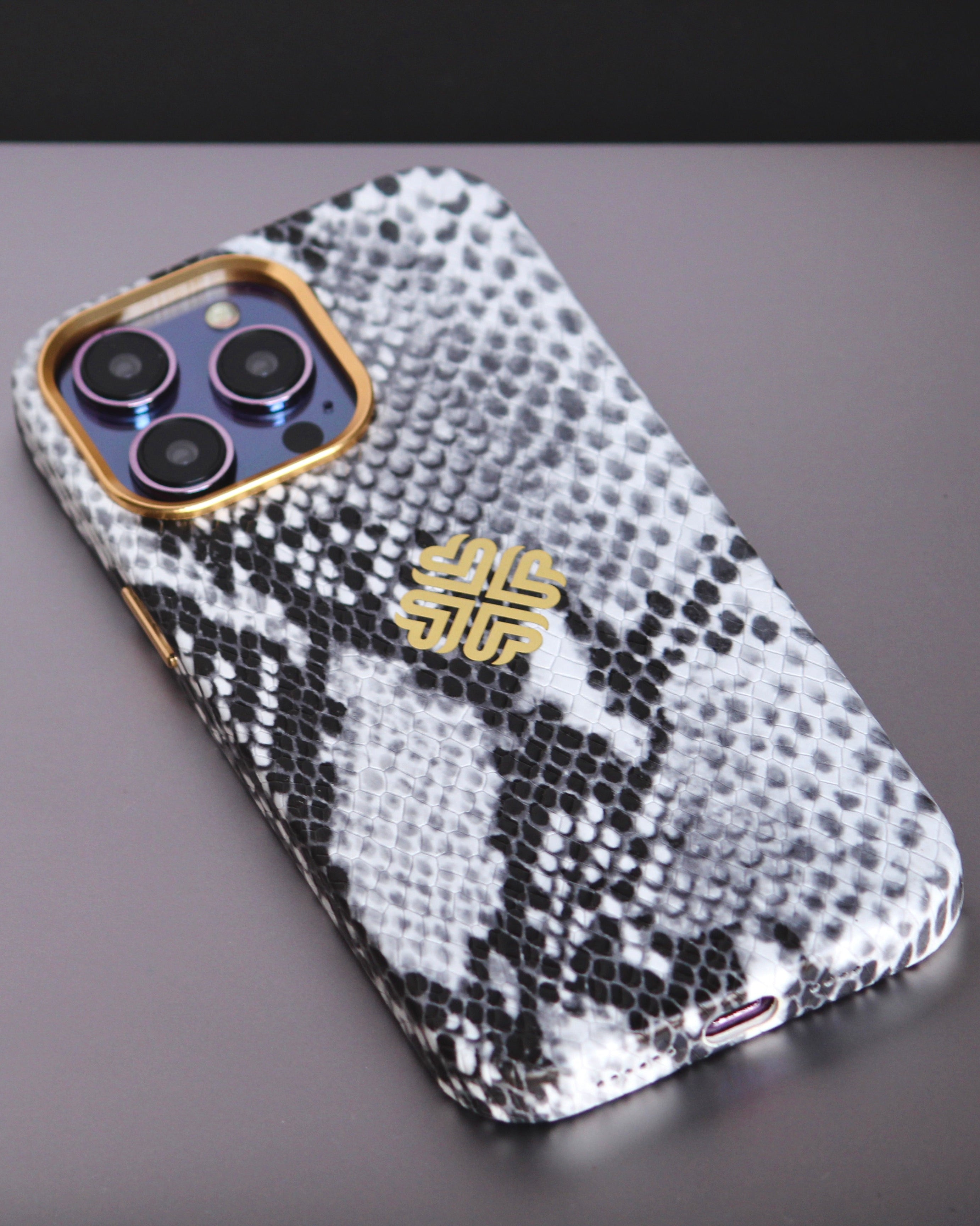 iphone 14 pro max python leather cover