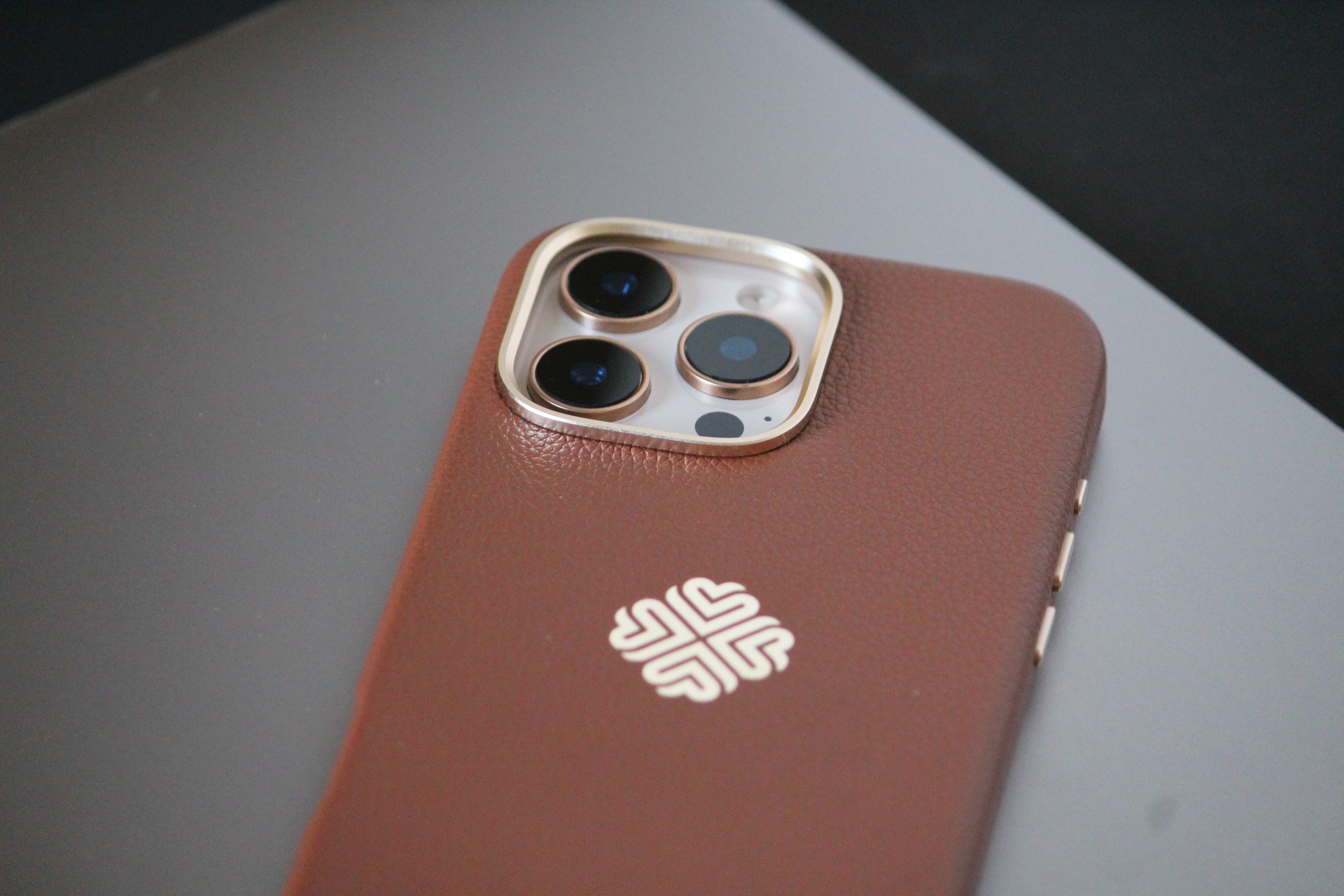 iPhone 16 Series Saddle Brown - slim profile