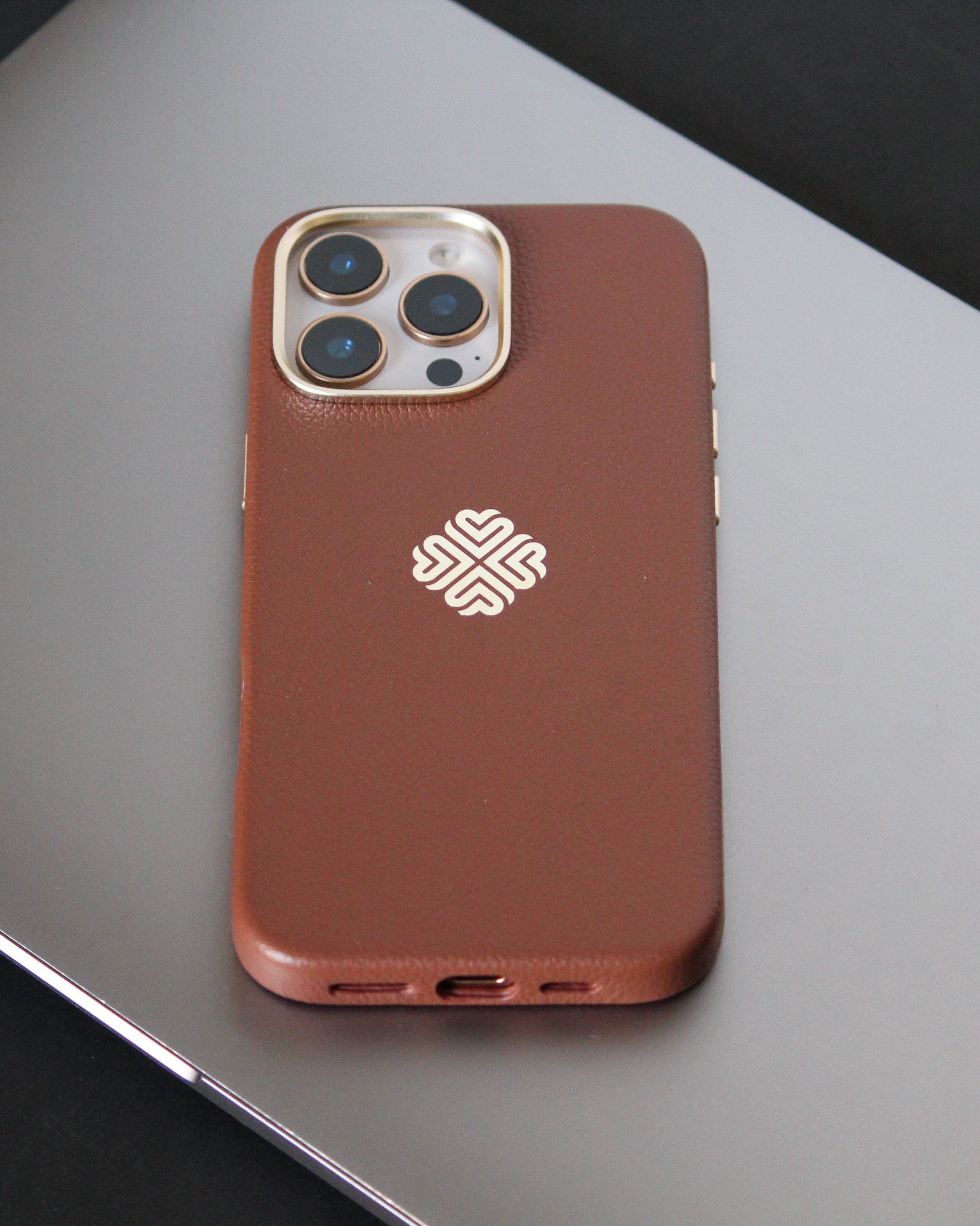 iPhone 16 Series Saddle Brown - slim profile
