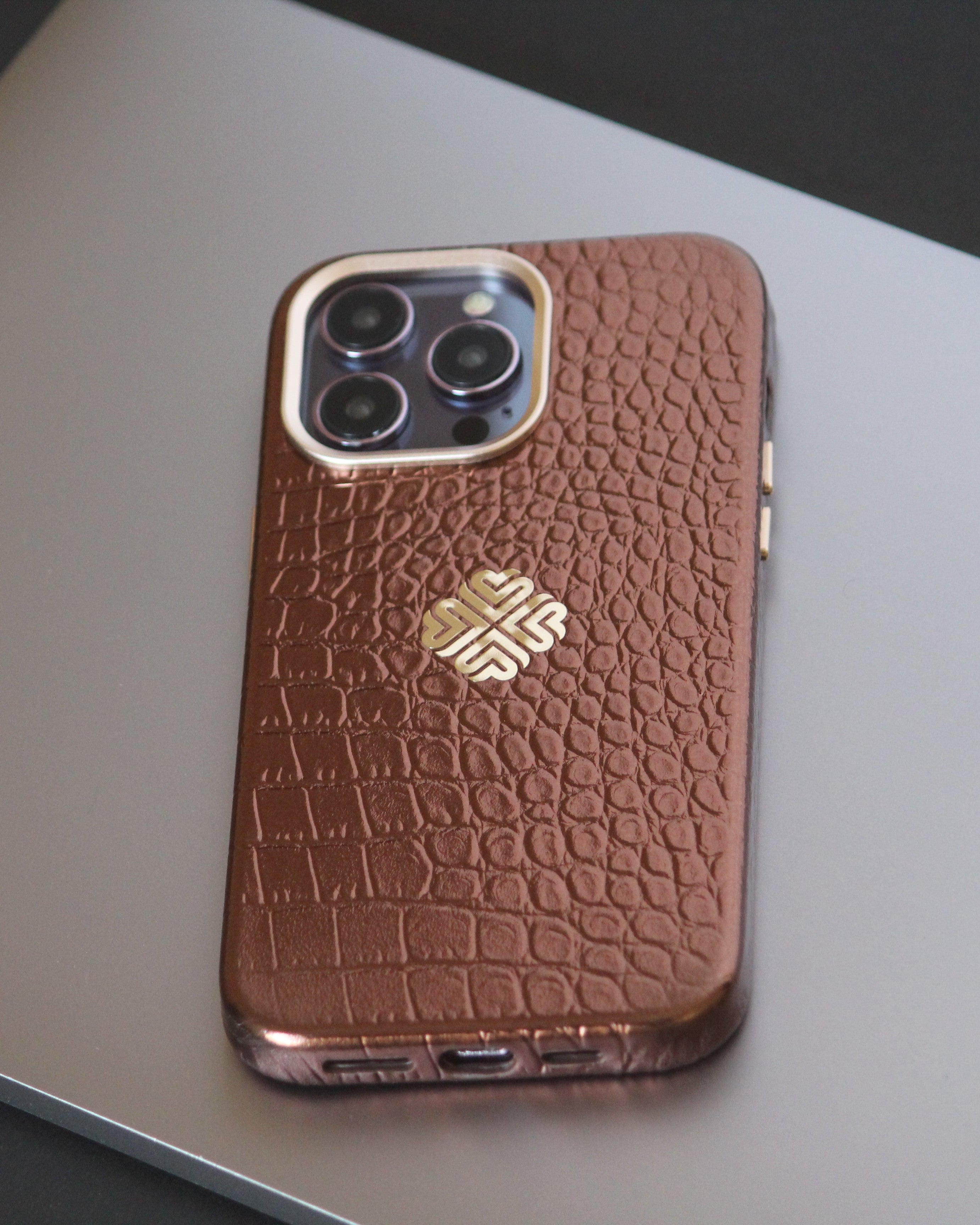 magsafe iphone leather cover