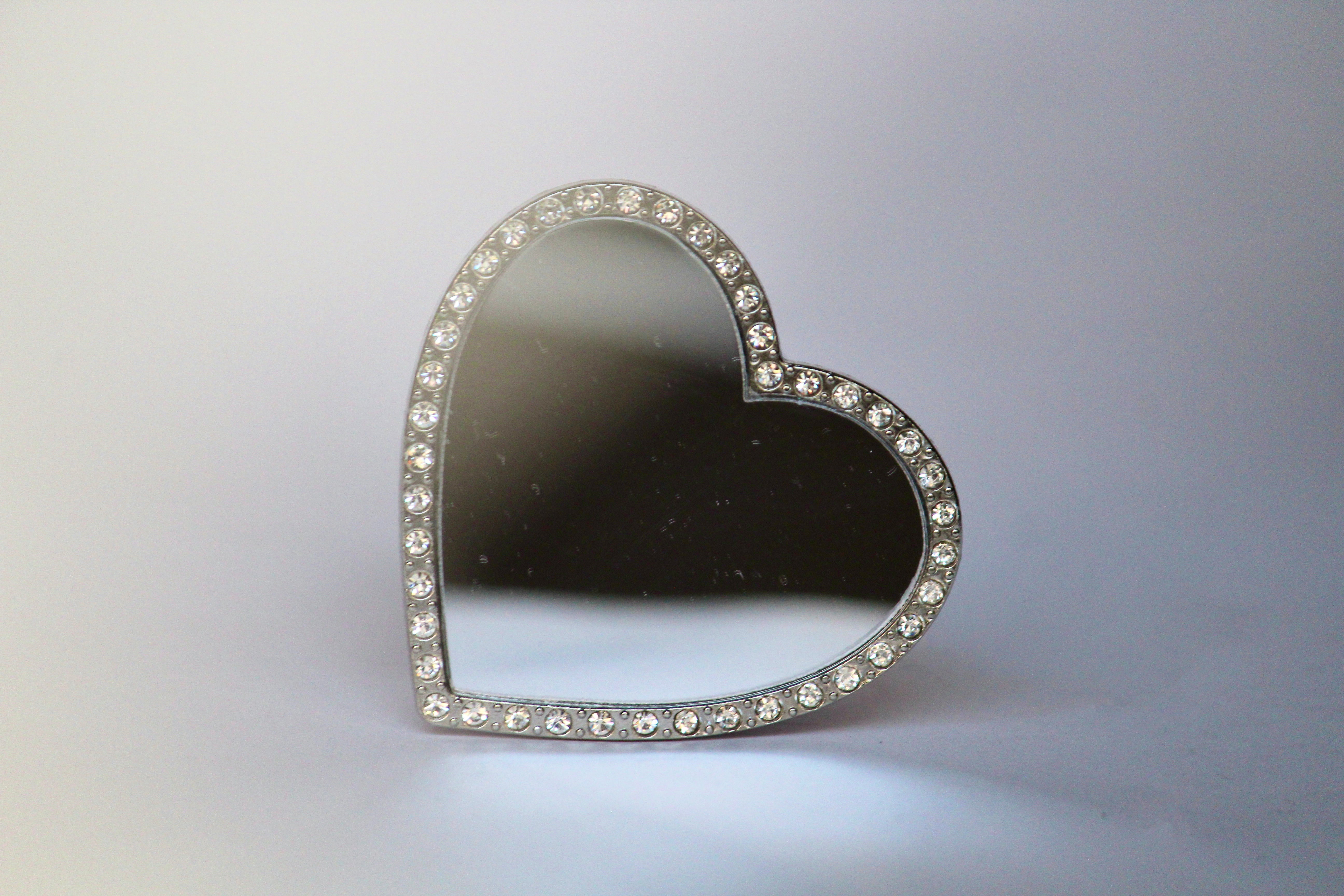 Heart Rhinestones Mirror Phone Gripper Holder - slim profile