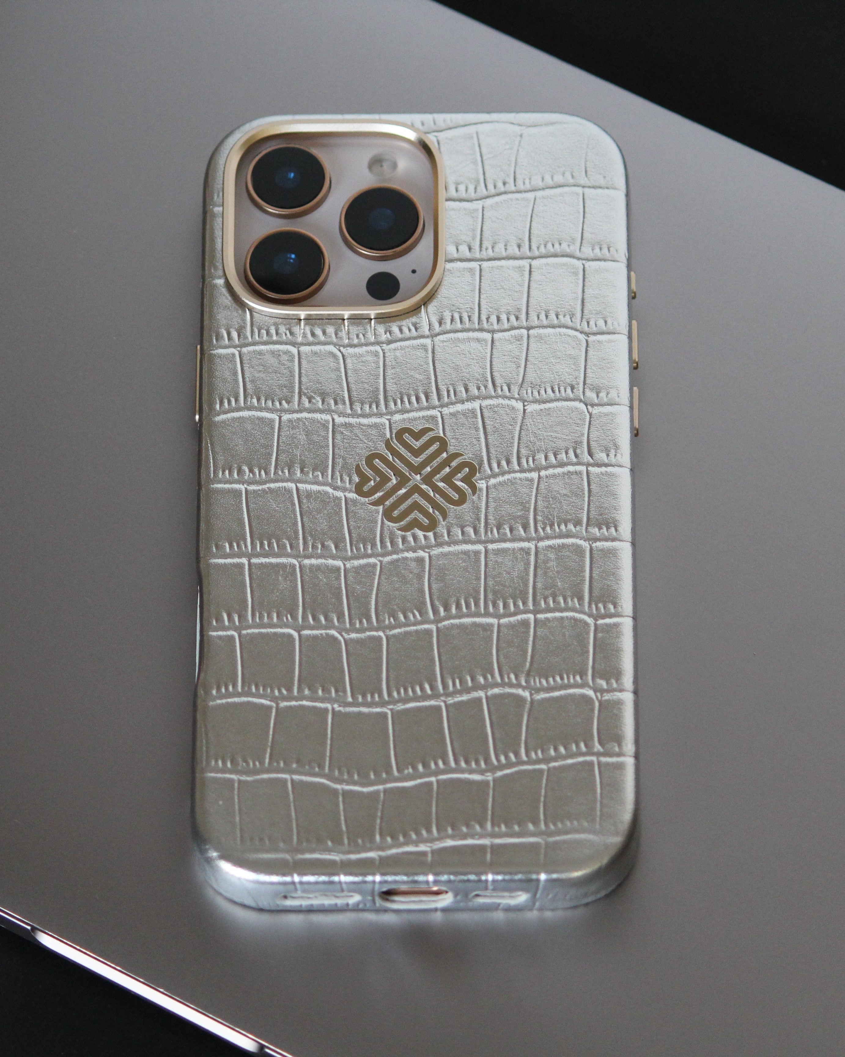 prermium leather cover 16 pro max