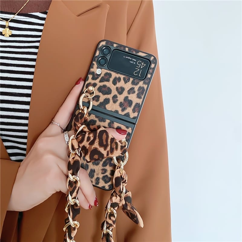 Leopard Style Gold Chain Bracelet Cover iPhone cover – JustAndBest India