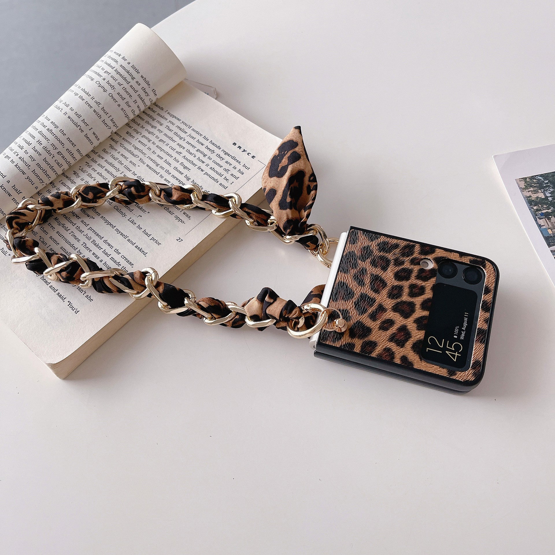 Leopard Style Gold Chain Bracelet Cover iPhone cover – JustAndBest India