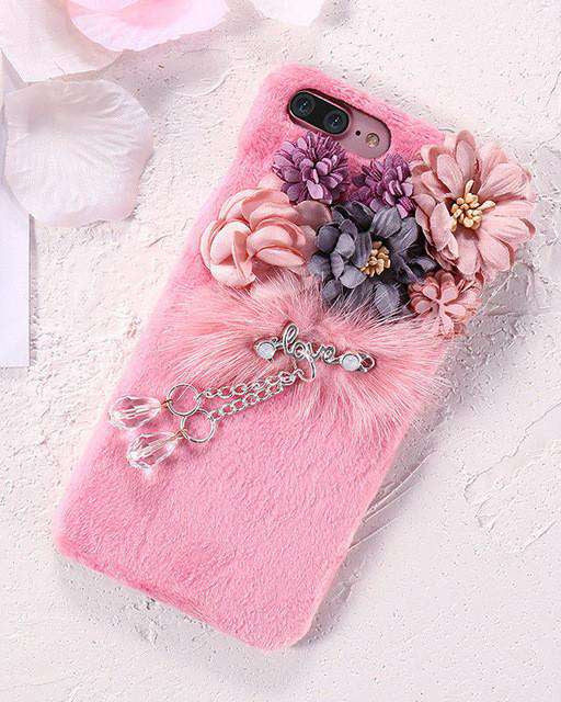 Cosy Fur Crystal Pendant Flowered Case