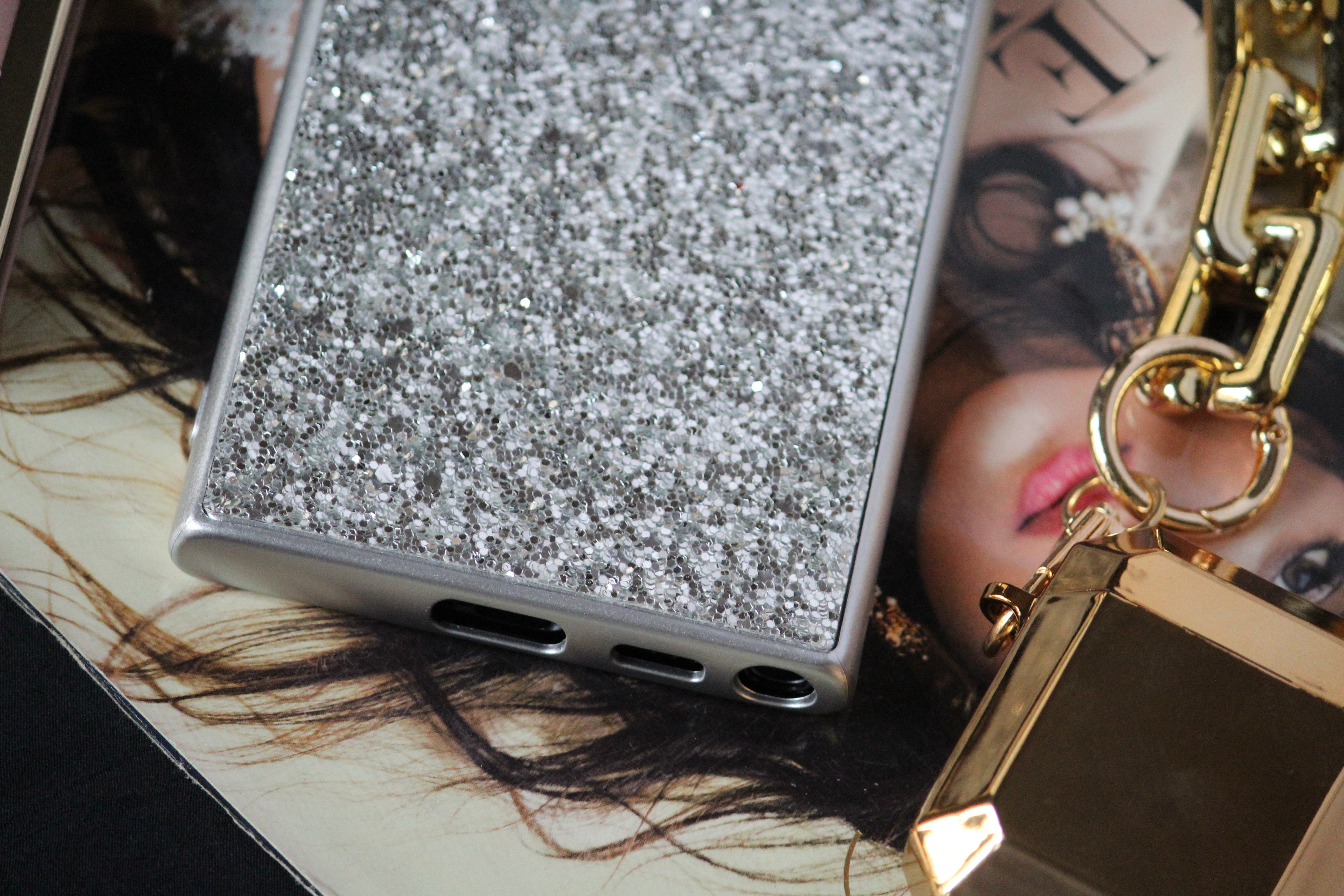 Silver Glitter Bling Sequin Cover iPhone cover – JustAndBest India