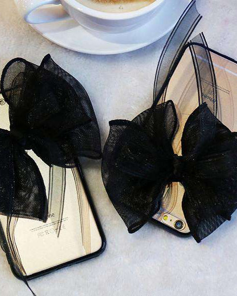 Black Bow iPhone SE 2020 Case