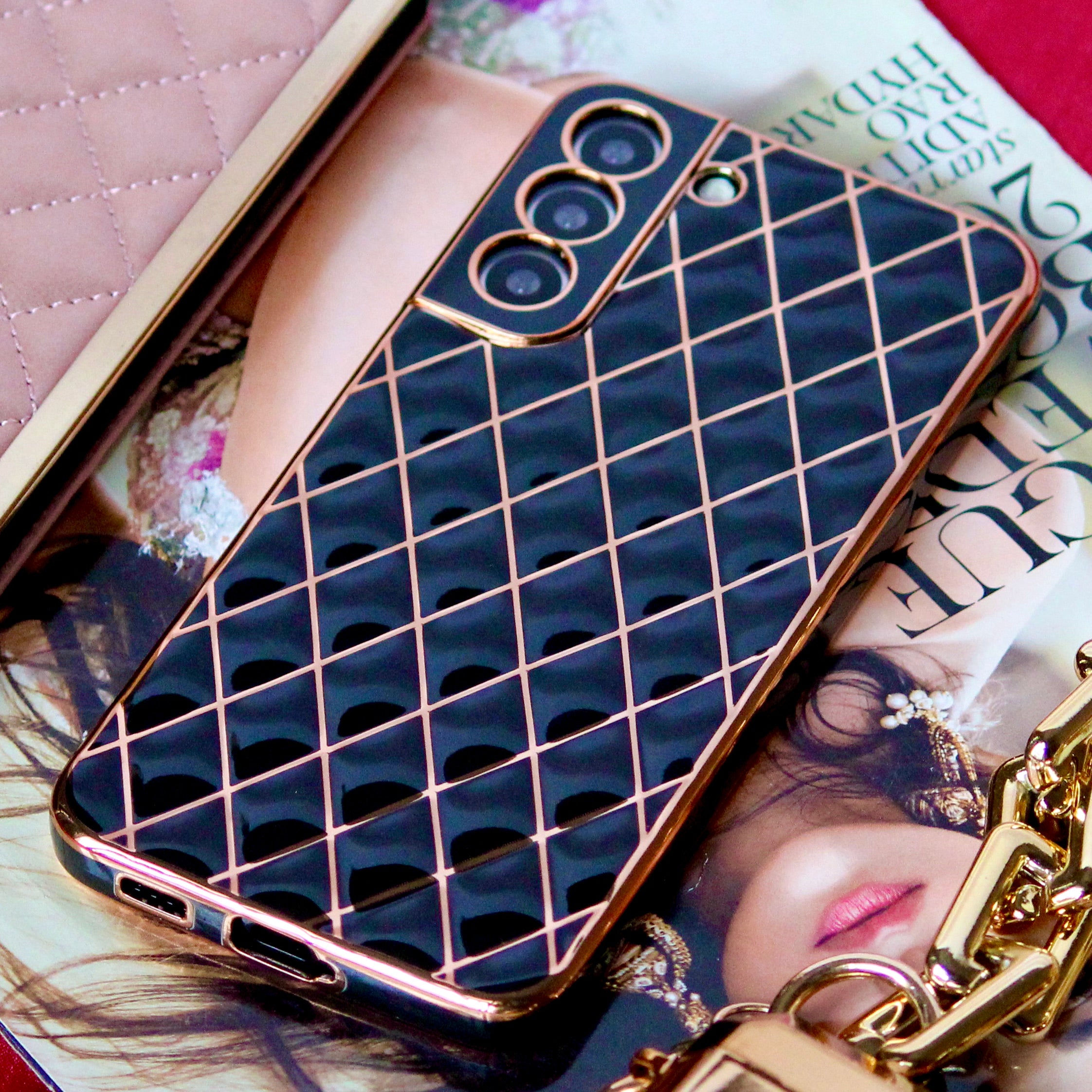Glossy Black Grid Gold Electroplated Cover iPhone cover – JustAndBest India