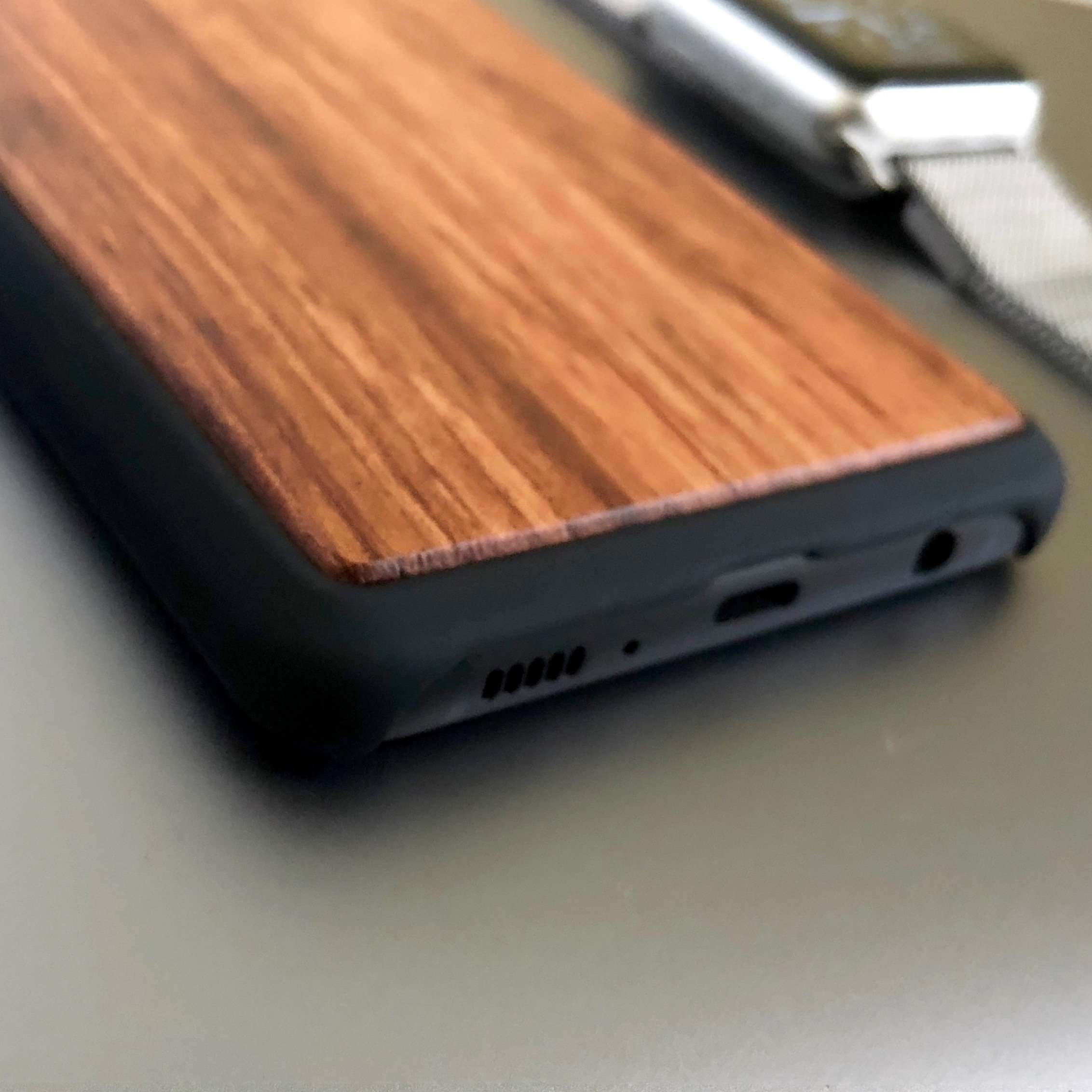 Real Natural Walnut Wood Premium Case iPhone cover – JustAndBest India