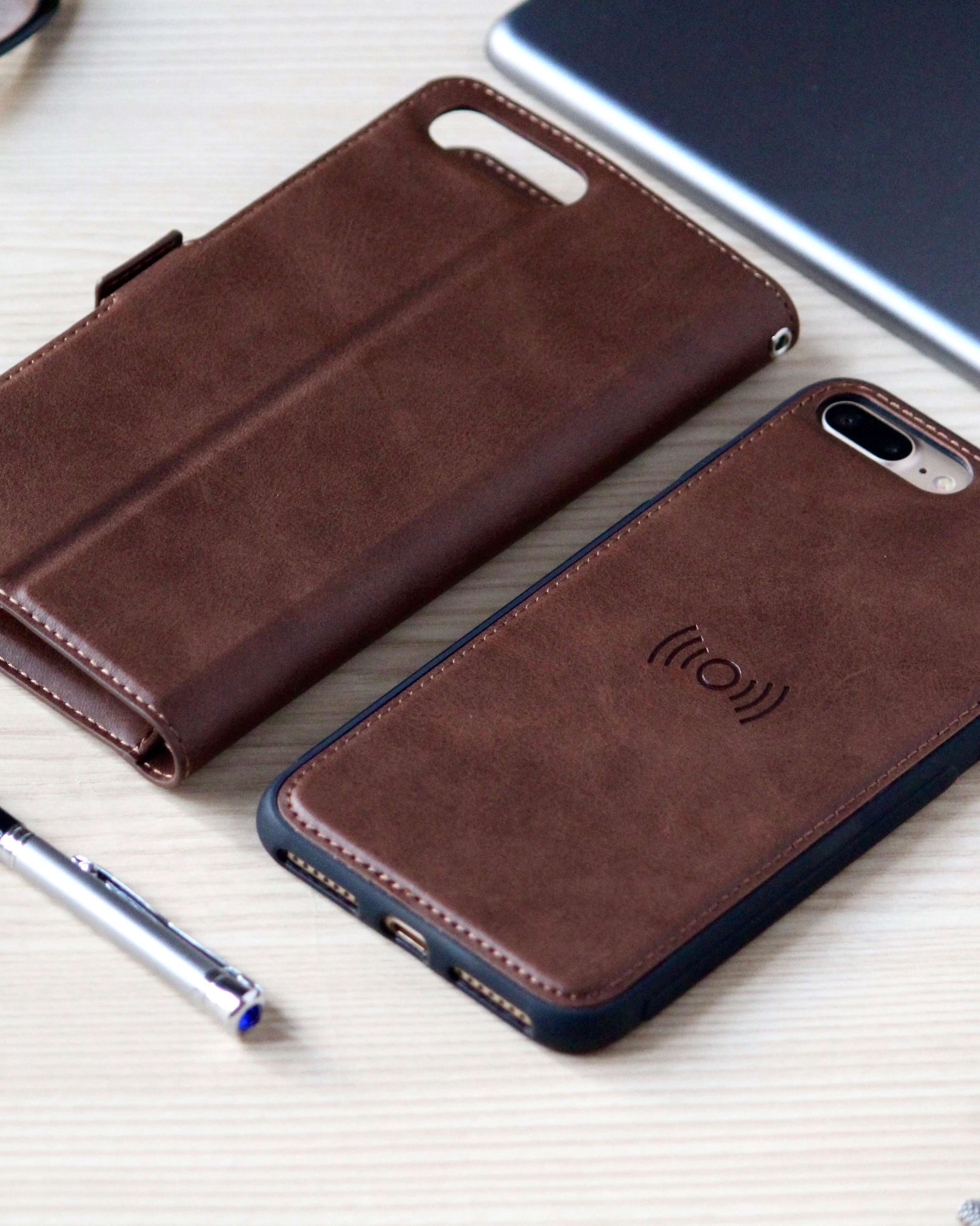 Leather Flip iPhone SE 2020 Case