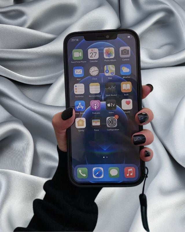 trendy iphone 14 black cases