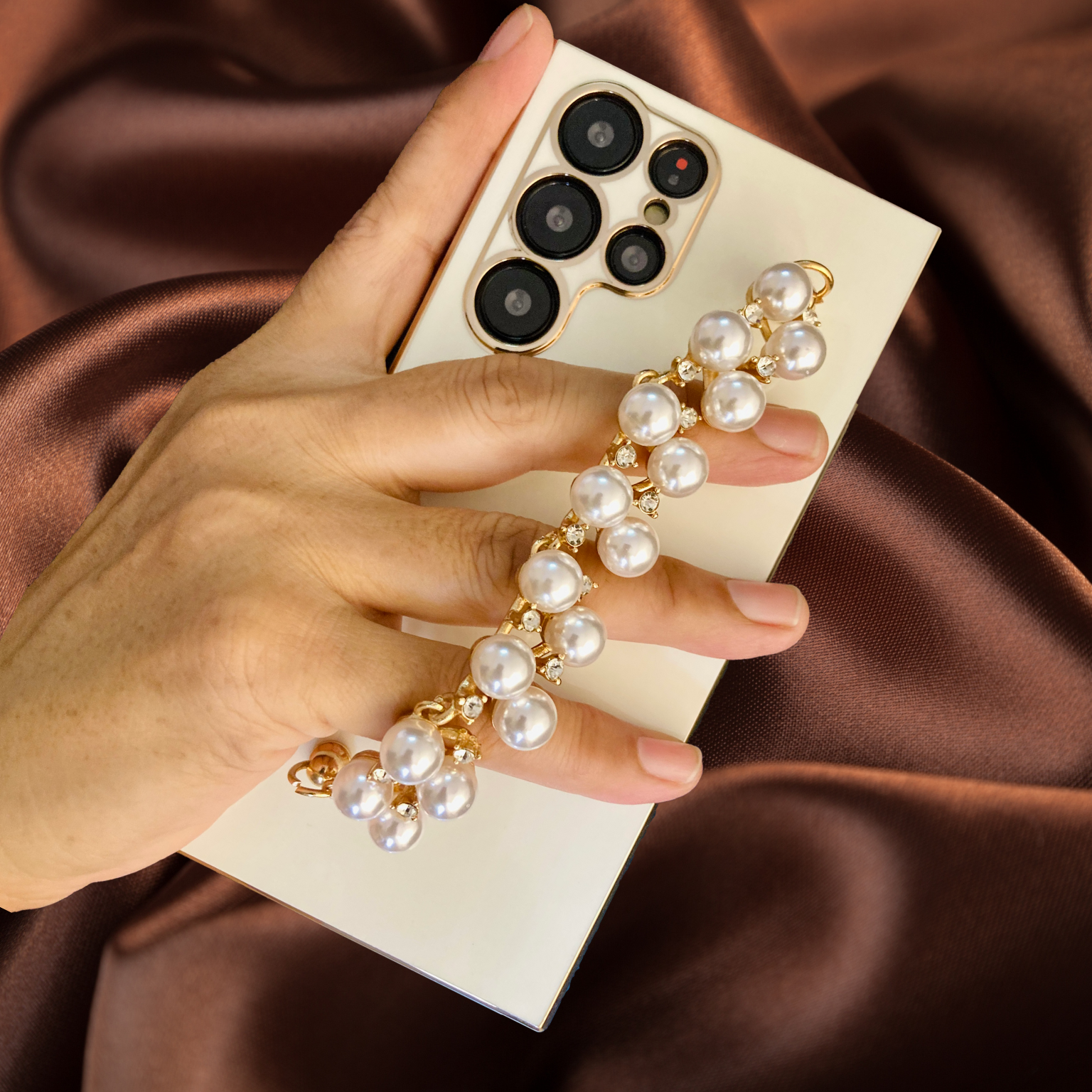 Elegant Pearl Rhinestones Bracelet Cover iPhone cover – JustAndBest India