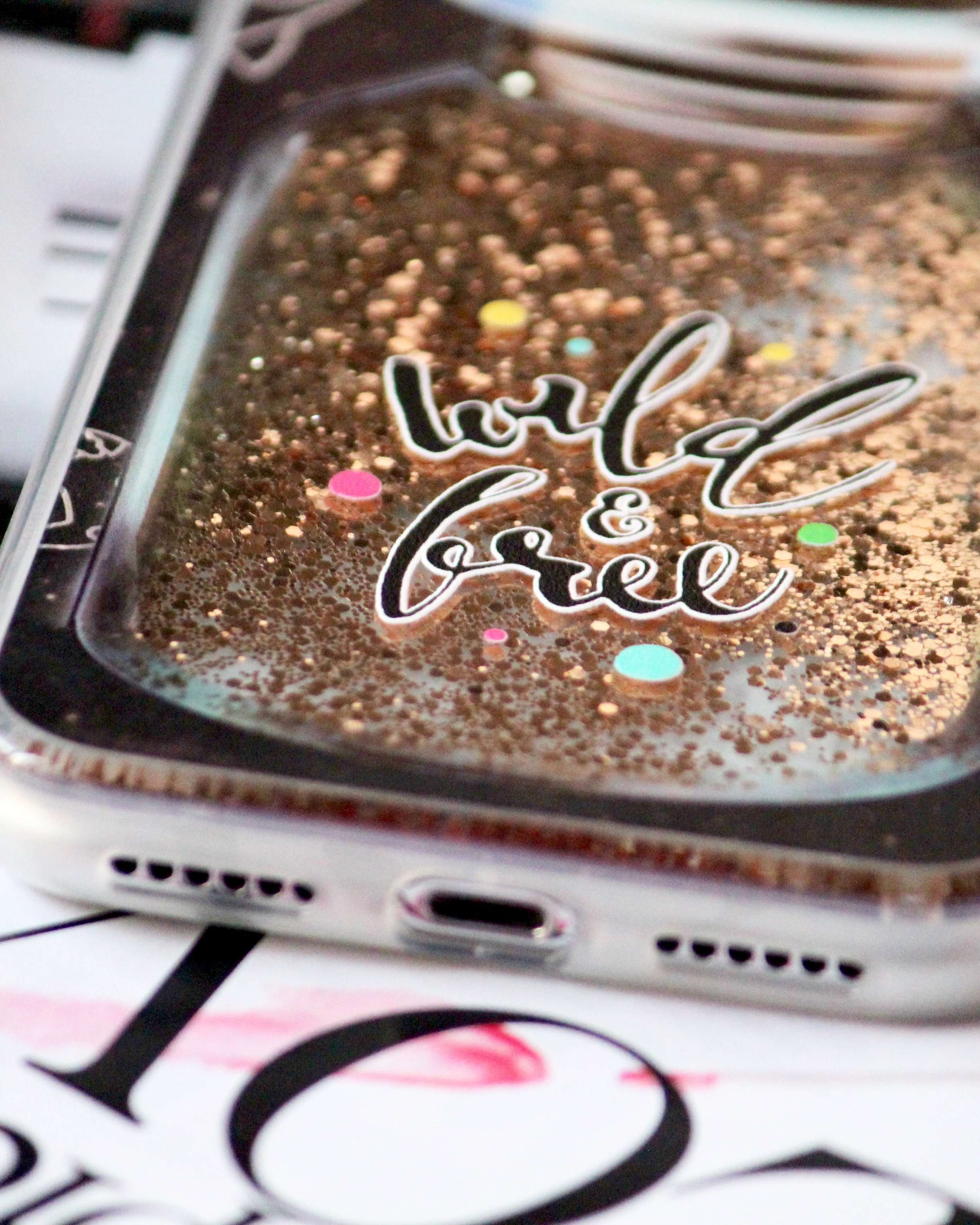 Wild And Free Glitter iPhone X /XR Case
