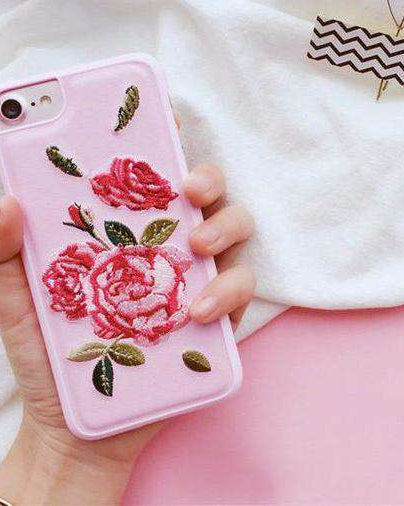 Embroidered Rose iPhone SE 2020 Case