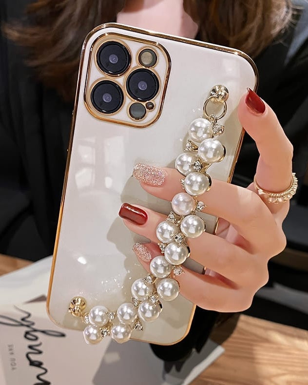 white pearls bracelet Samsung S22 cover