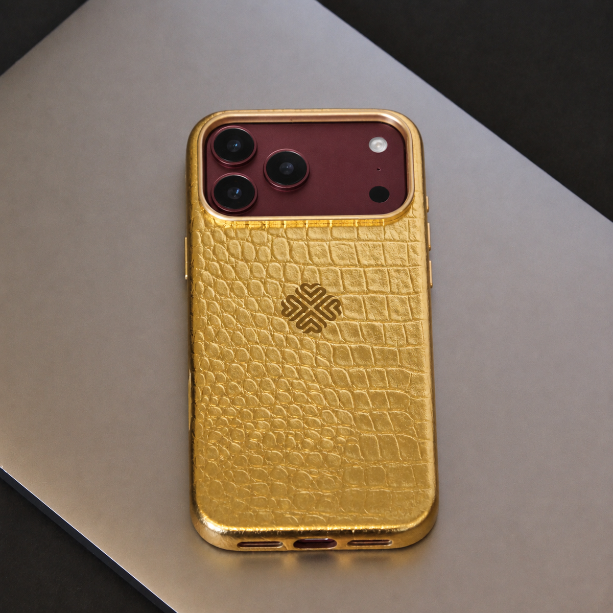 iPhone 18 Pro / iPhone 18 Pro Max Covers for Men