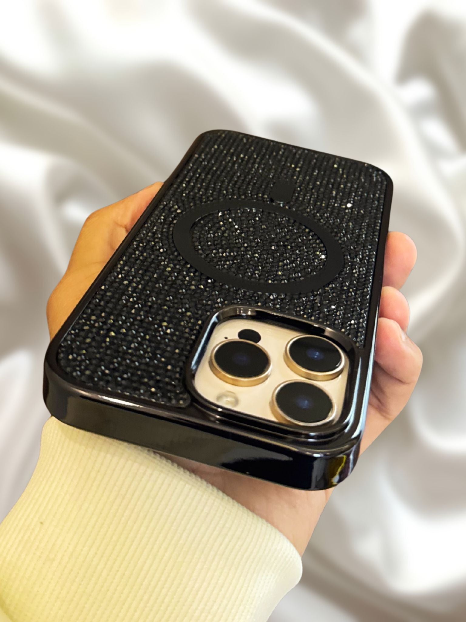 iPhone 16 Series Diamond Rhinestones Cover - slim profile