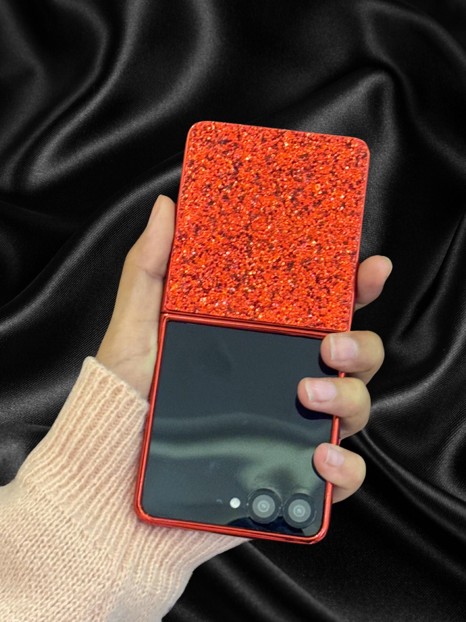 Samsung Galaxy Z Flip 7 Bling Glitter Sequin Cover - protective case detail