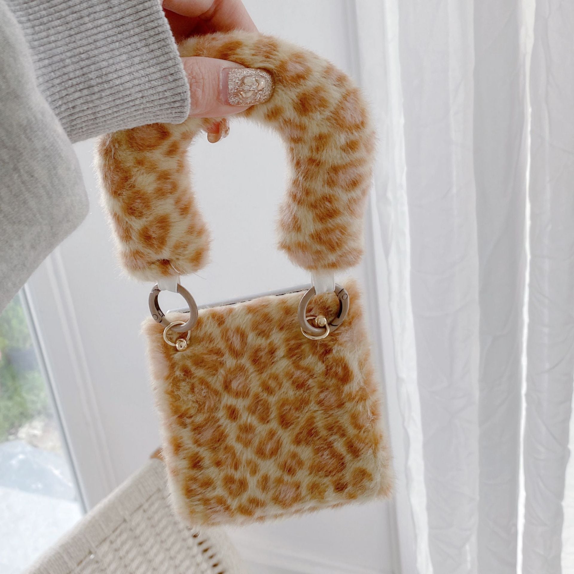 Samsung Galaxy Z Flip 5 Leopard Plush Loop Case - lifestyle
