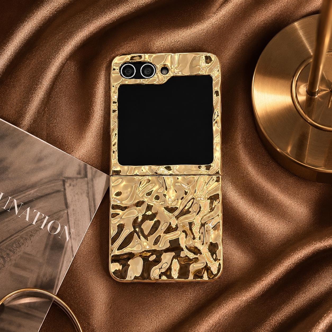 Samsung Galaxy Z Flip 5 Glossy Cover - case features