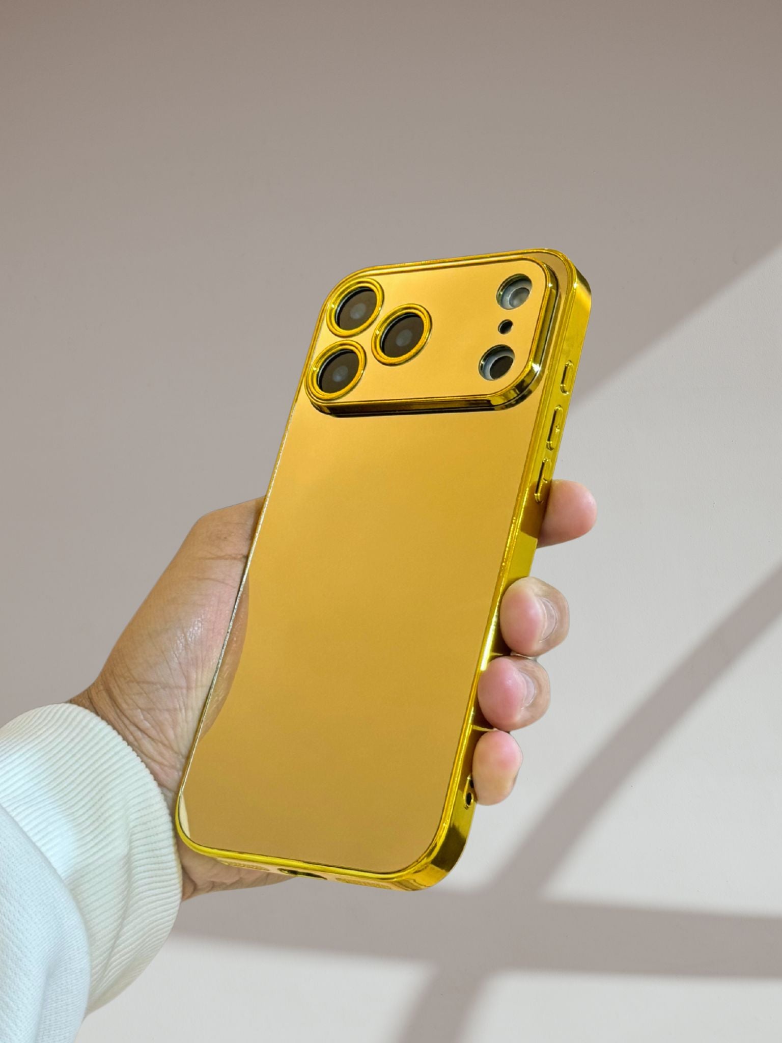 iPhone 17 Series Gold Electroplated Protection Case - protective case detail