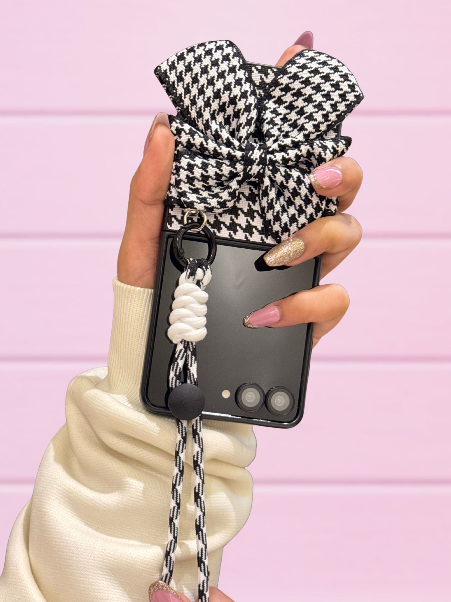 Samsung Galaxy Z Flip7 Retro Vintage Bowknot Cover - slim profile