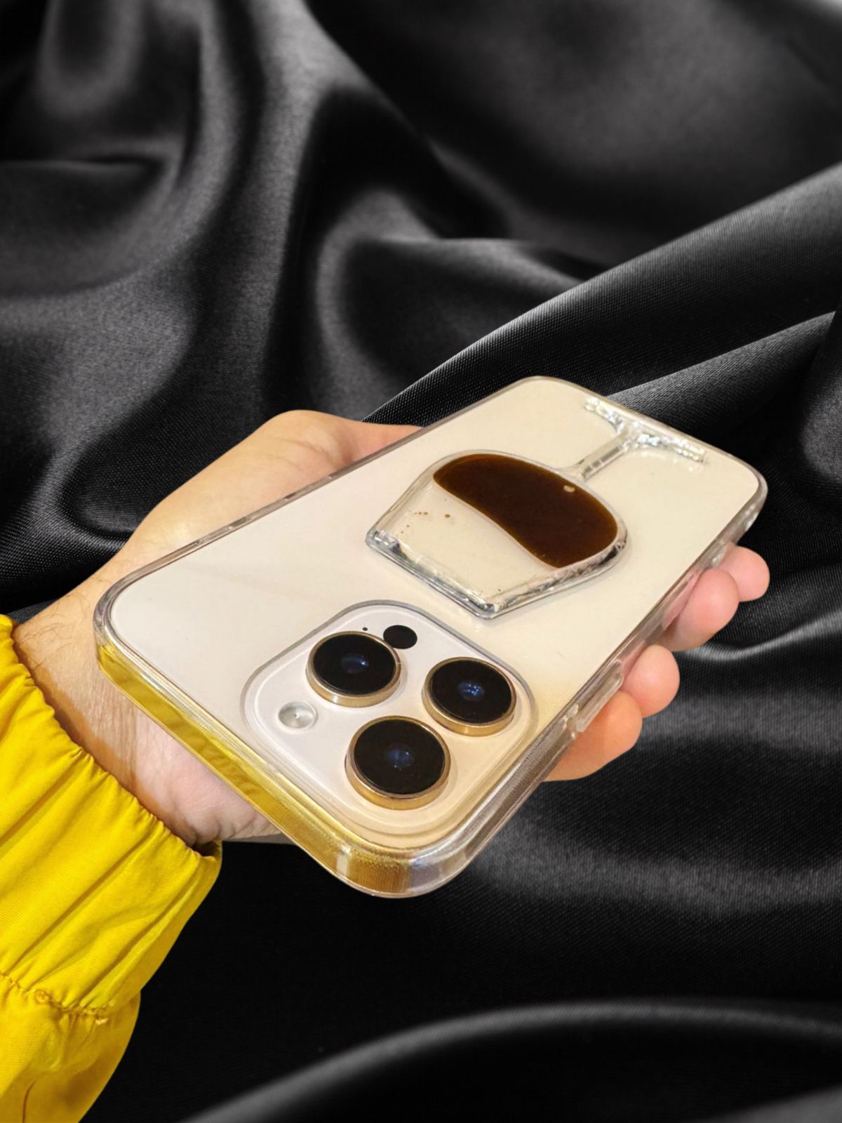 iPhone 16 Series Classy Wine Glass Transparent Cover - protective case detail