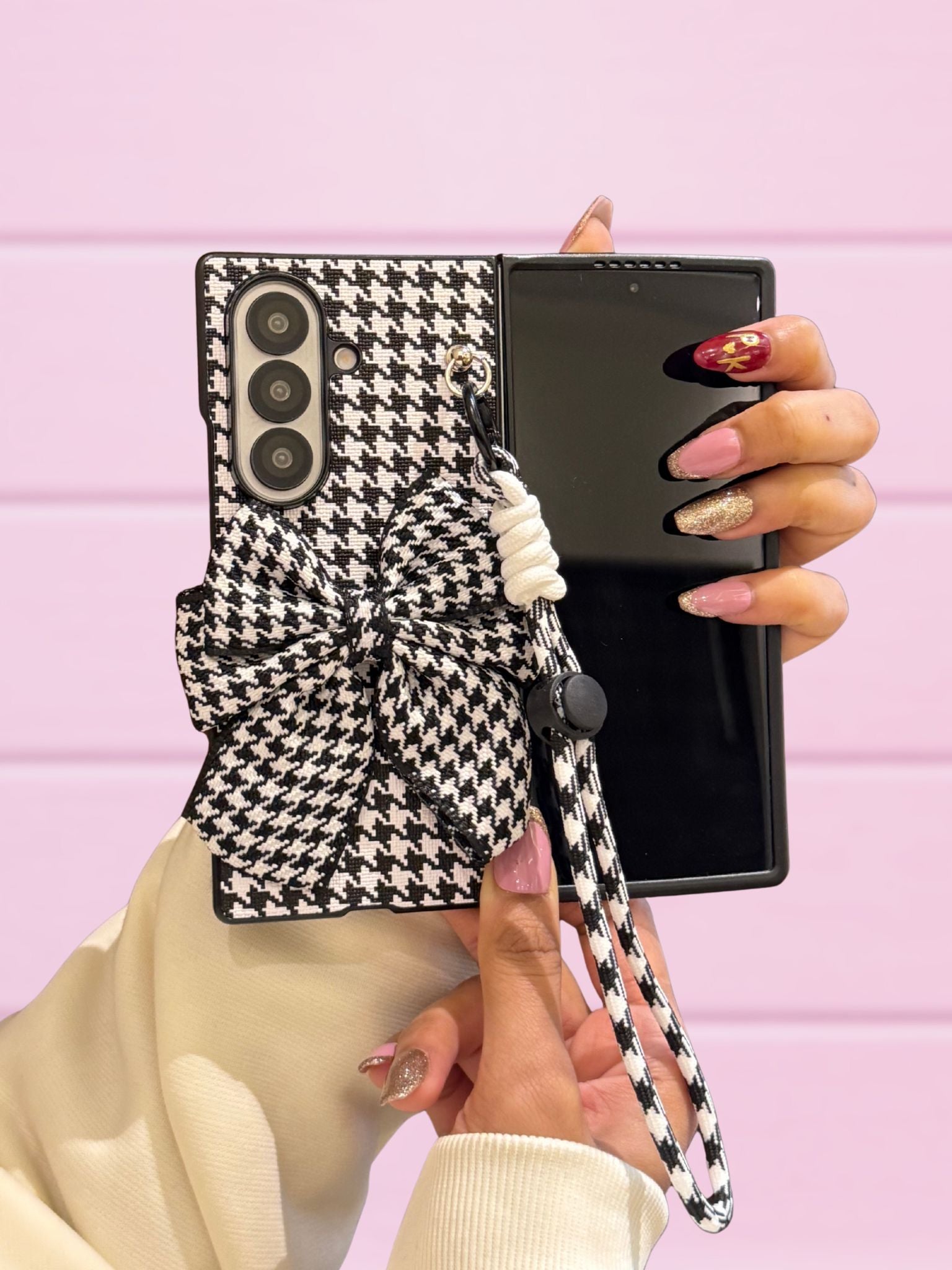 Samsung Galaxy Z Fold 6 Retro Vintage Bowknot Cover | Phone Accessory