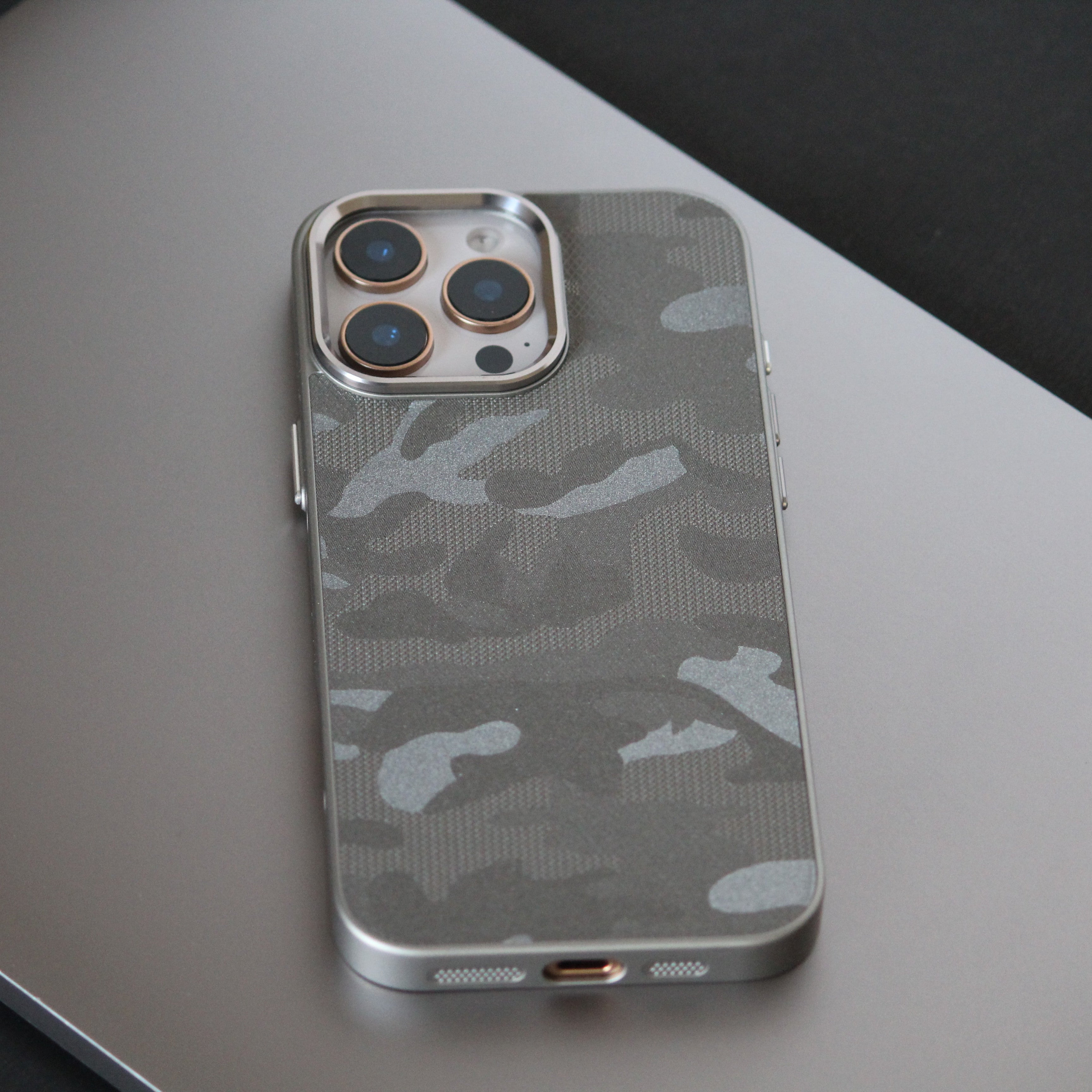 Camo Pattern 3D Effect Slim Cover iPhone cover – JustAndBest India