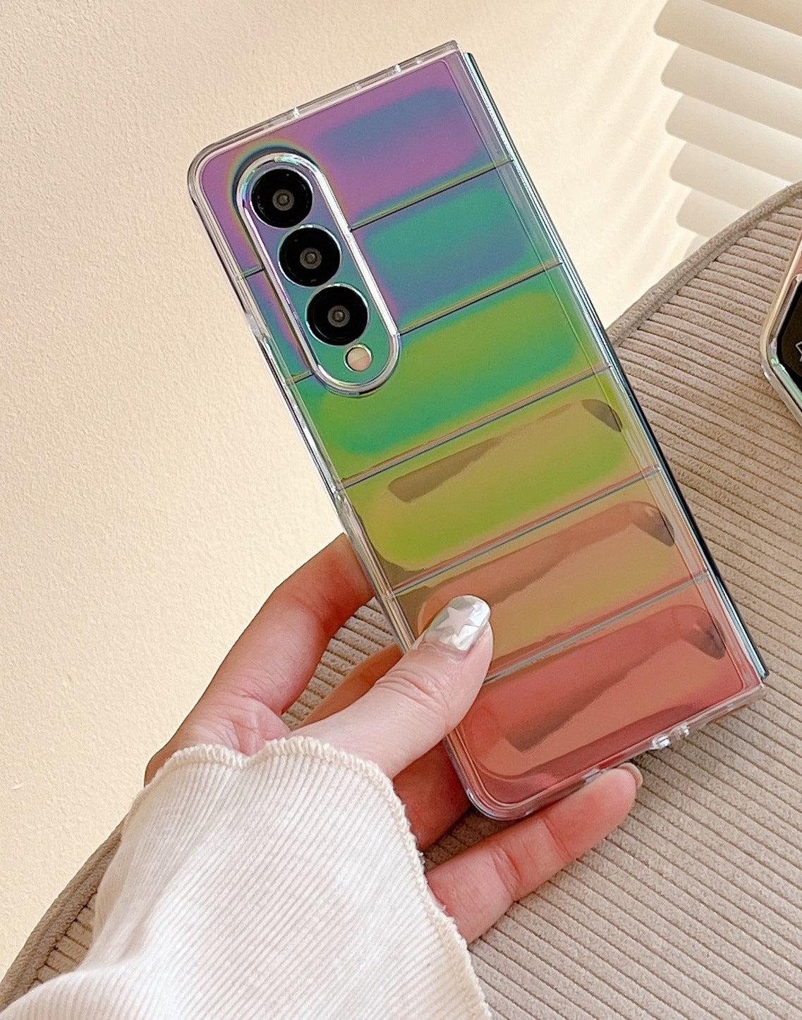 Aurora Light Effect Shiny Premium Cover iPhone cover – JustAndBest India