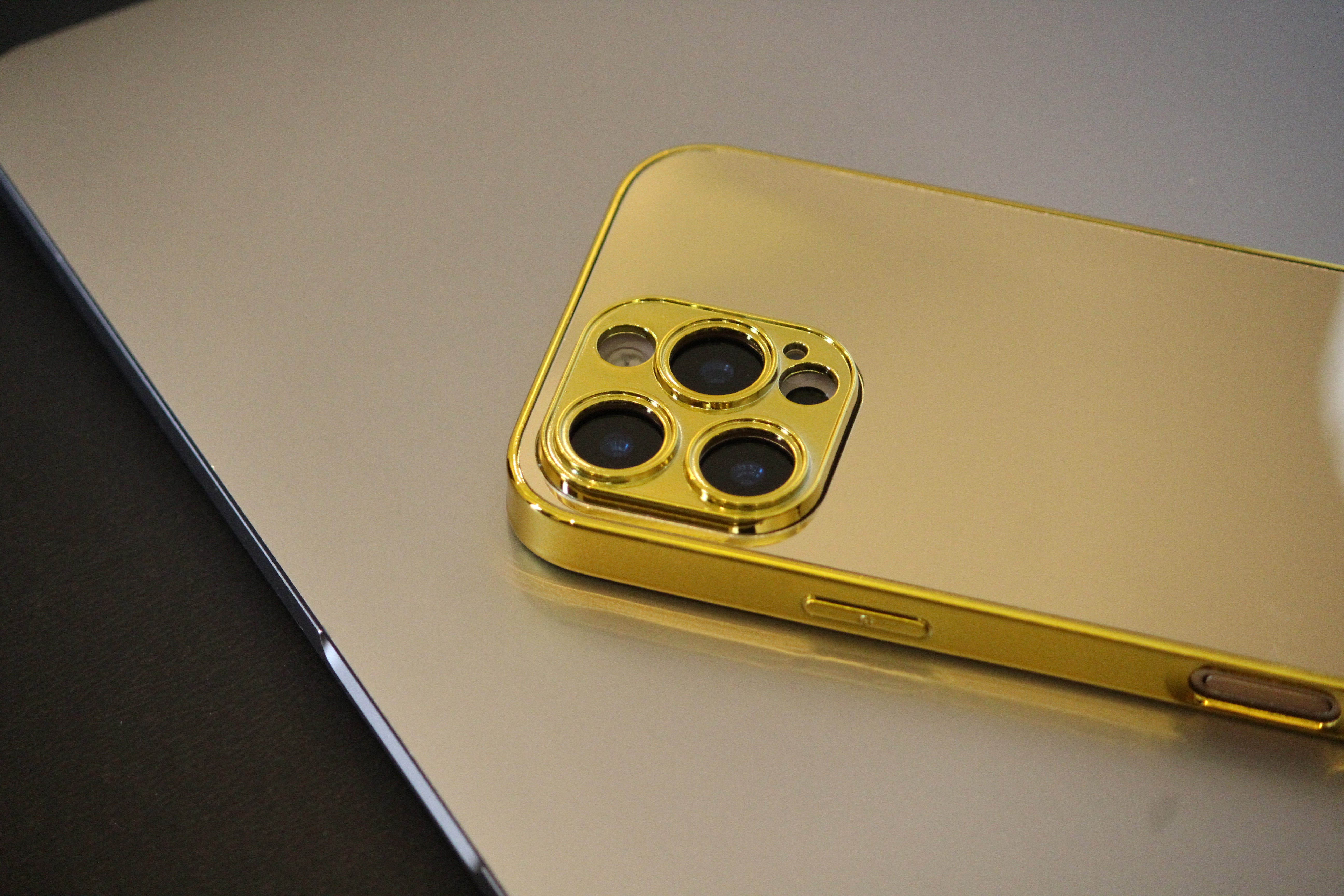 Gold Electroplated 360 Degrees Protection Premium Case iPhone cover – JustAndBest India
