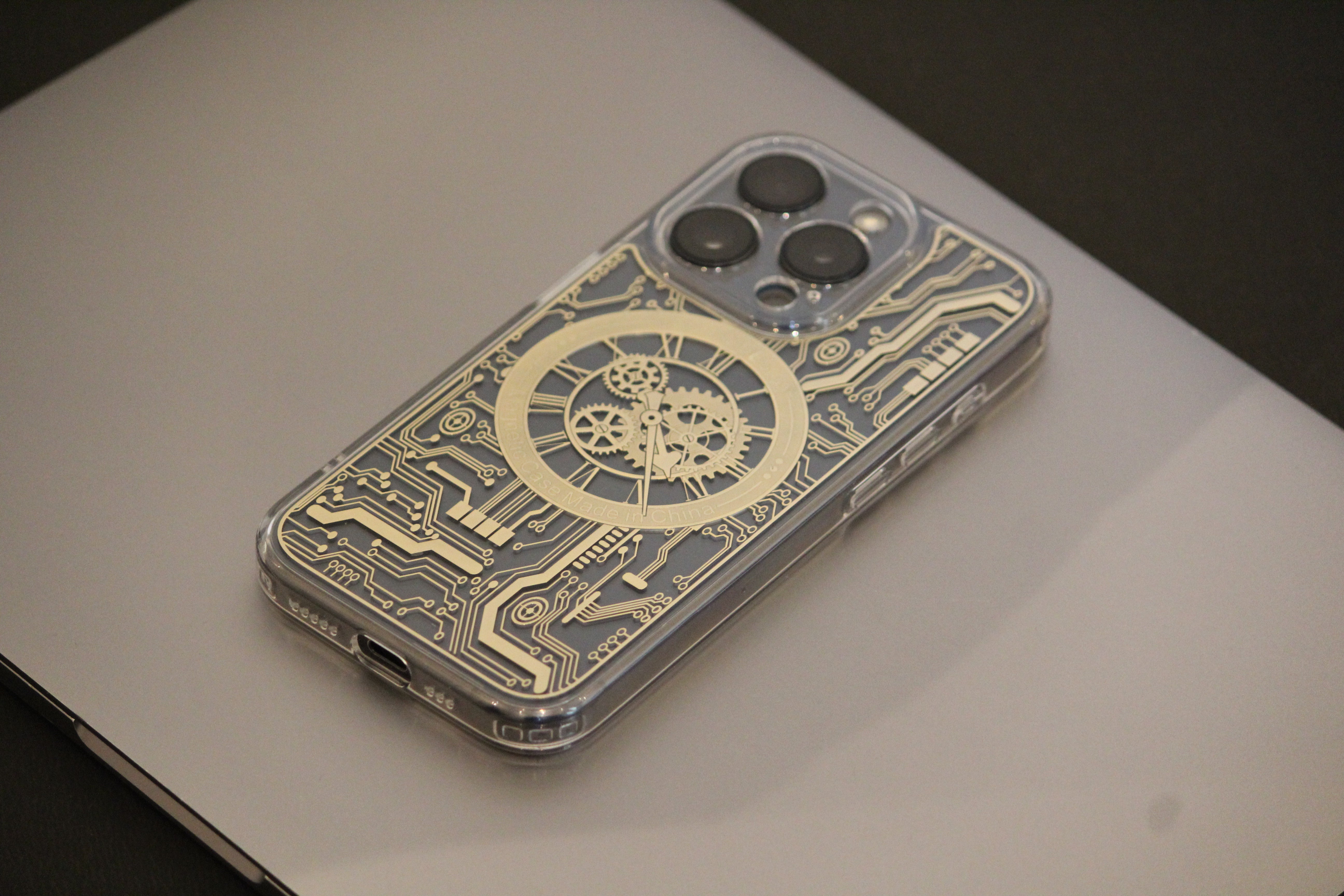 iPhone 15 Series Gold 3D Electroplated Circuit Case - colour options