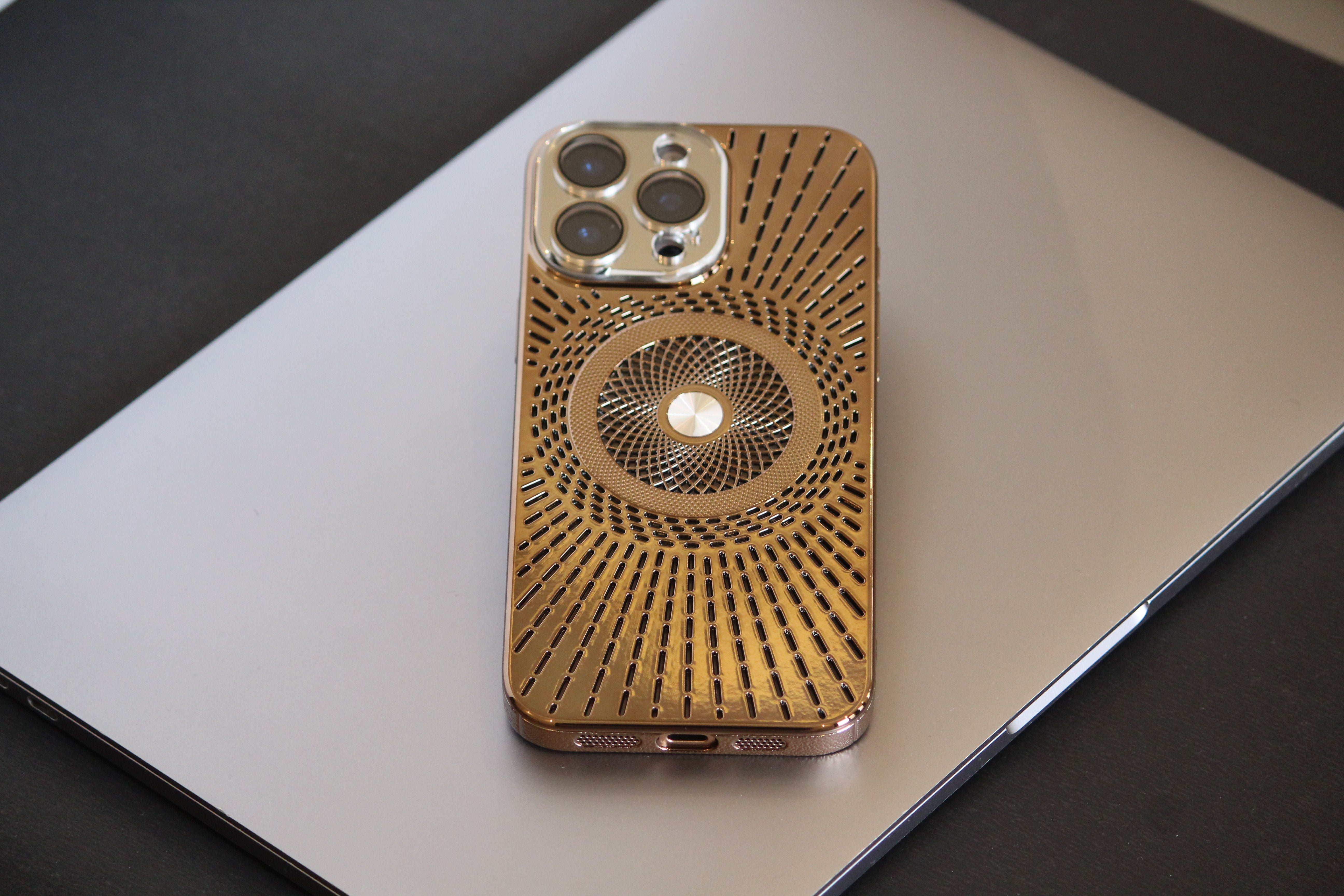 iPhone 16 Pro Royal Copper Electroplated Protection Cover - colour options